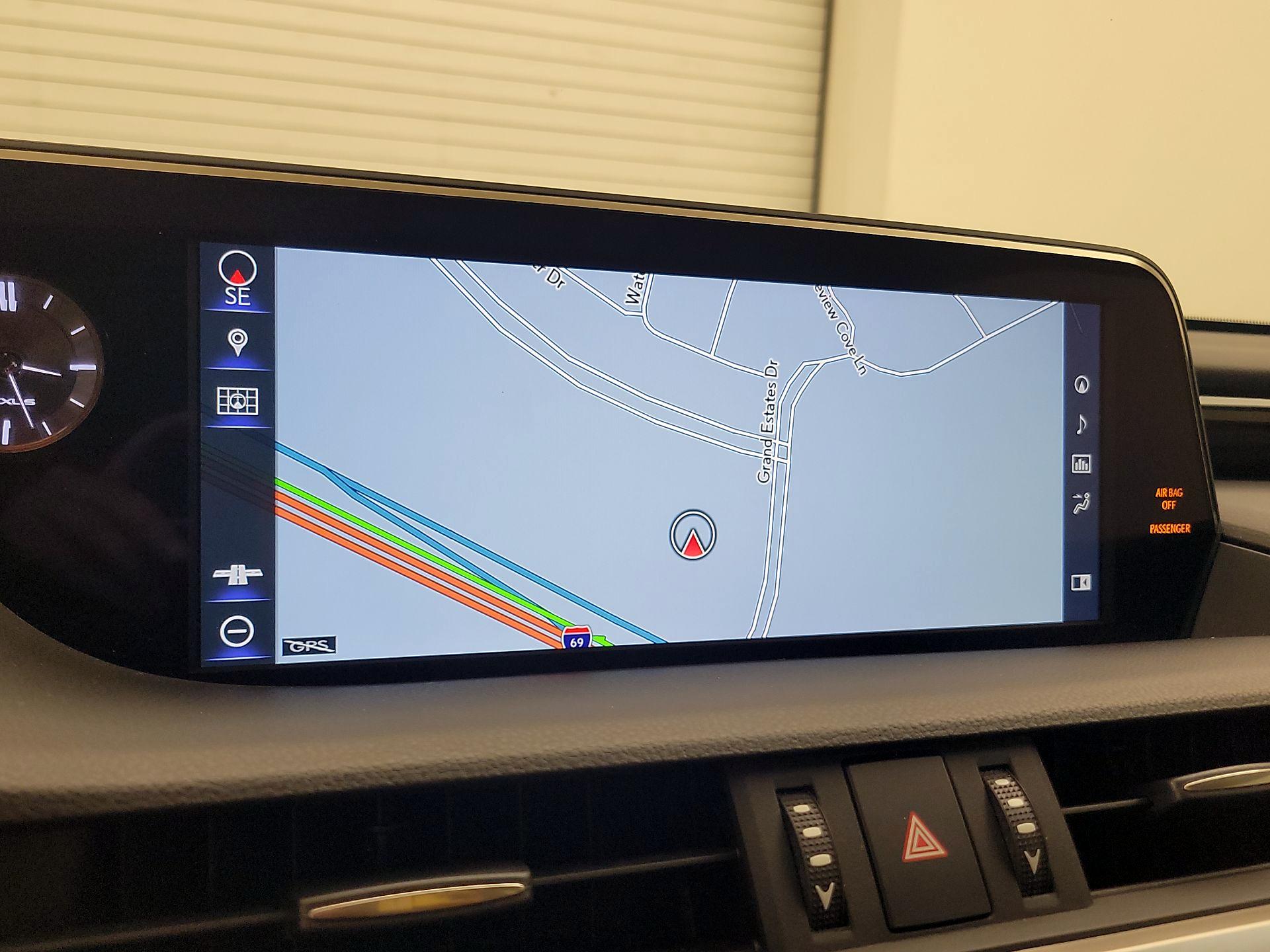 Thumbnail: 2019 Lexus ES - 14