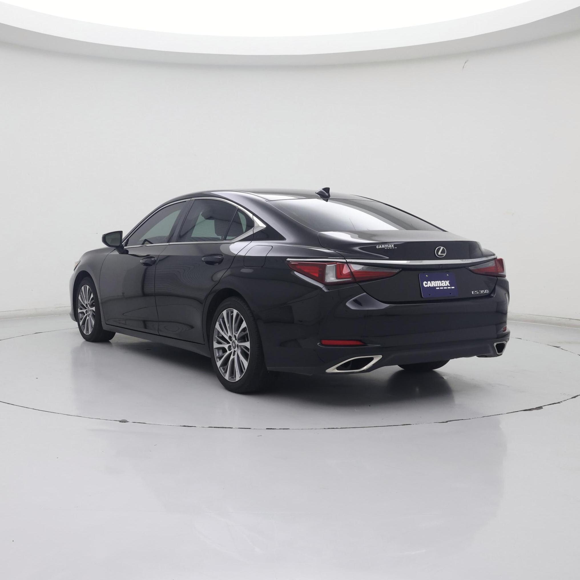 Thumbnail: 2019 Lexus ES - 2