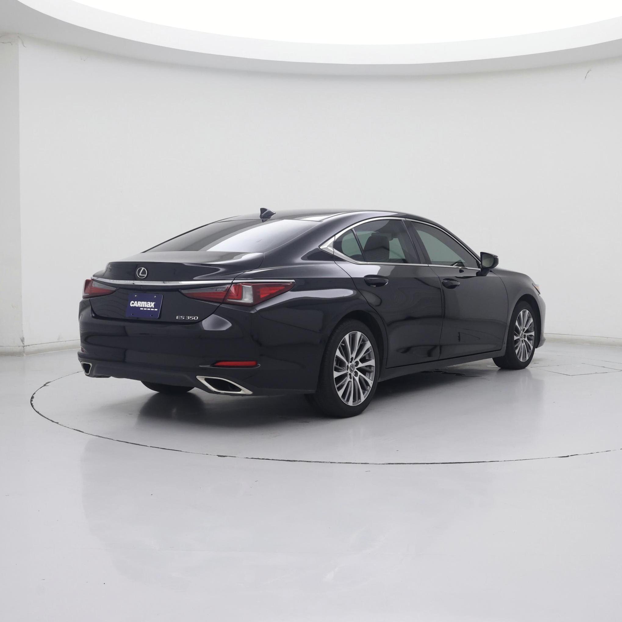 Thumbnail: 2019 Lexus ES - 8