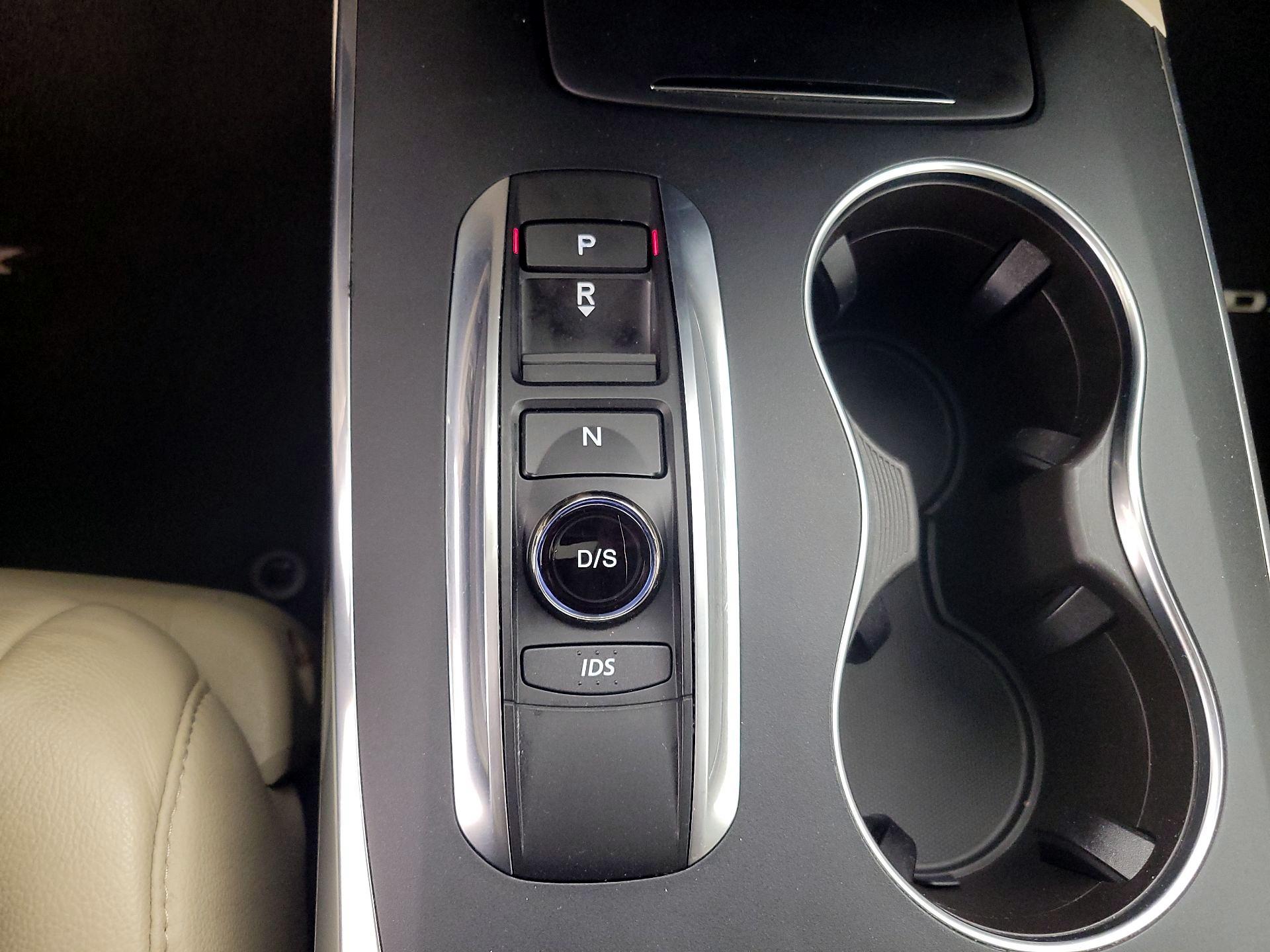 Thumbnail: 2016 Acura MDX - 18