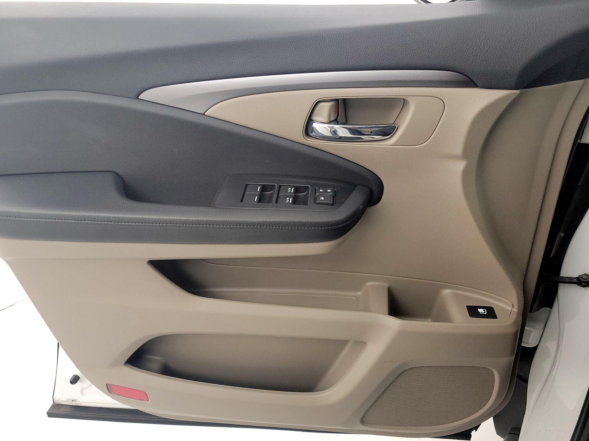 Thumbnail: 2021 Honda Pilot - 12