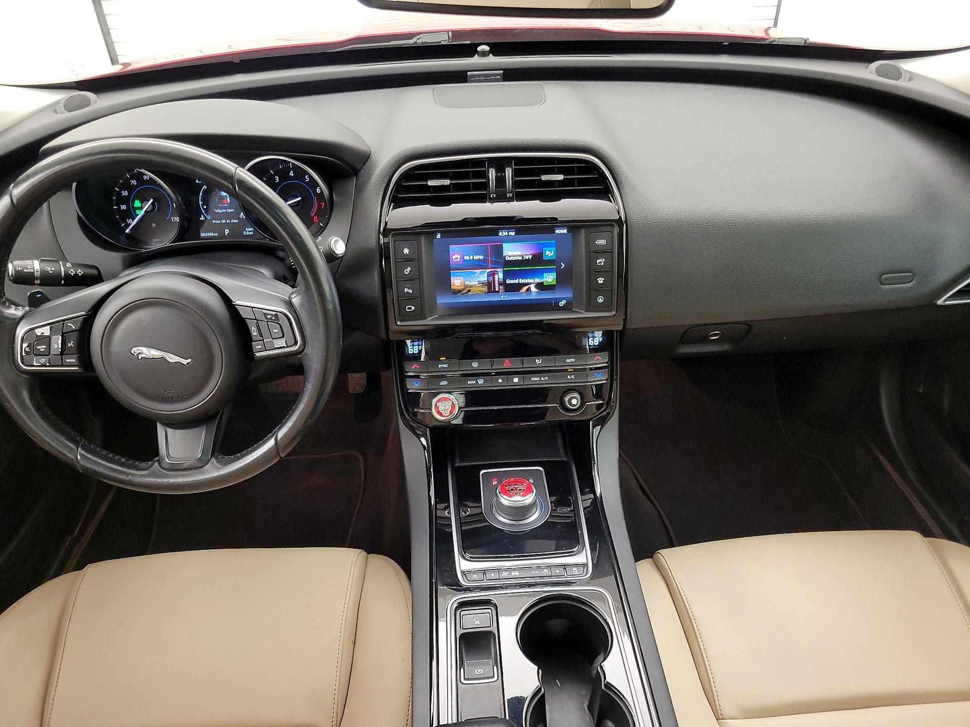 Thumbnail: 2017 Jaguar XE - 9