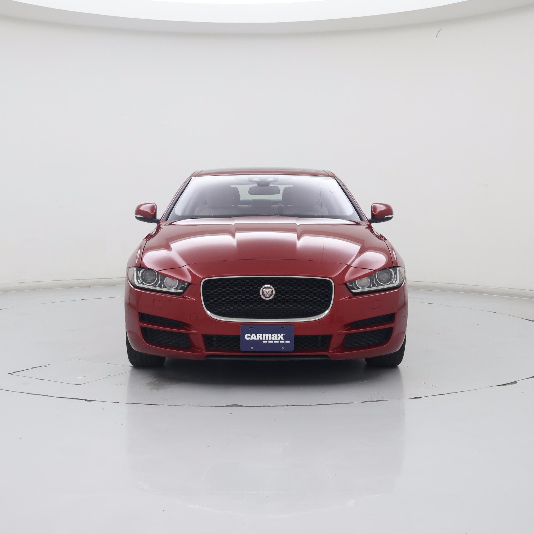 Thumbnail: 2017 Jaguar XE - 5