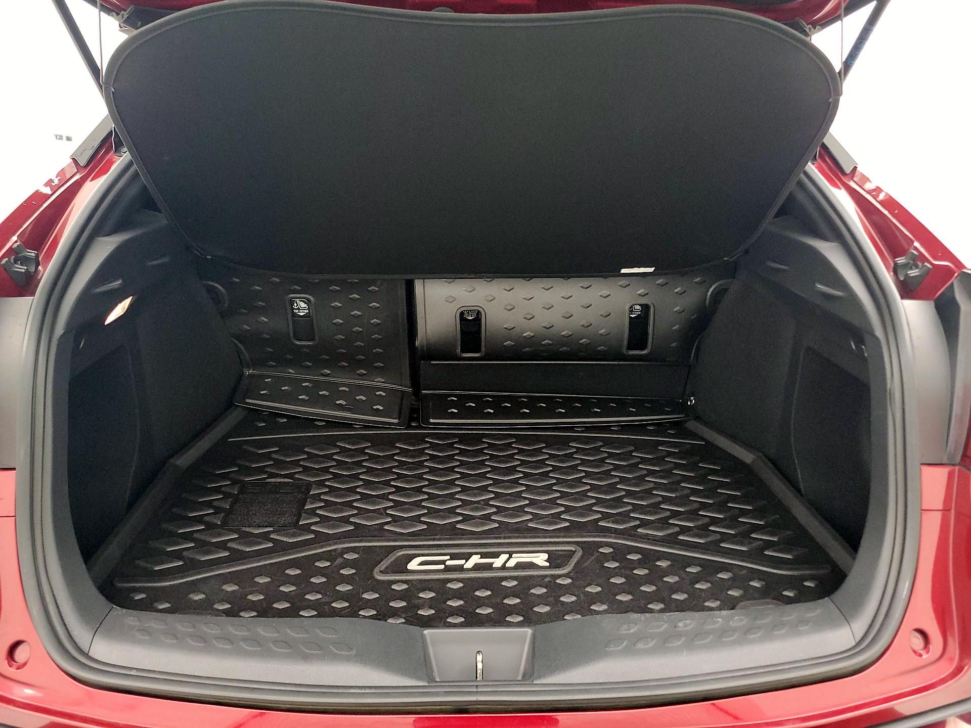Thumbnail: 2019 Toyota C-HR - 19