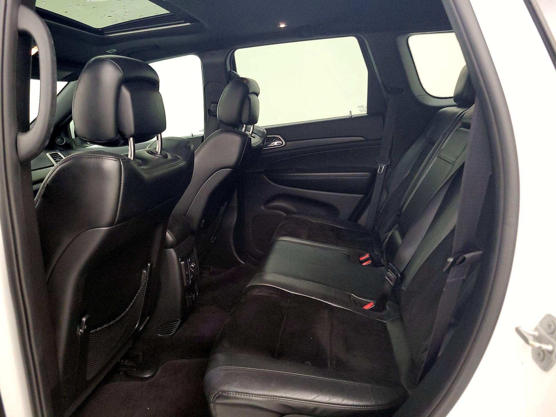 Thumbnail: 2017 Jeep Grand Cherokee - 20