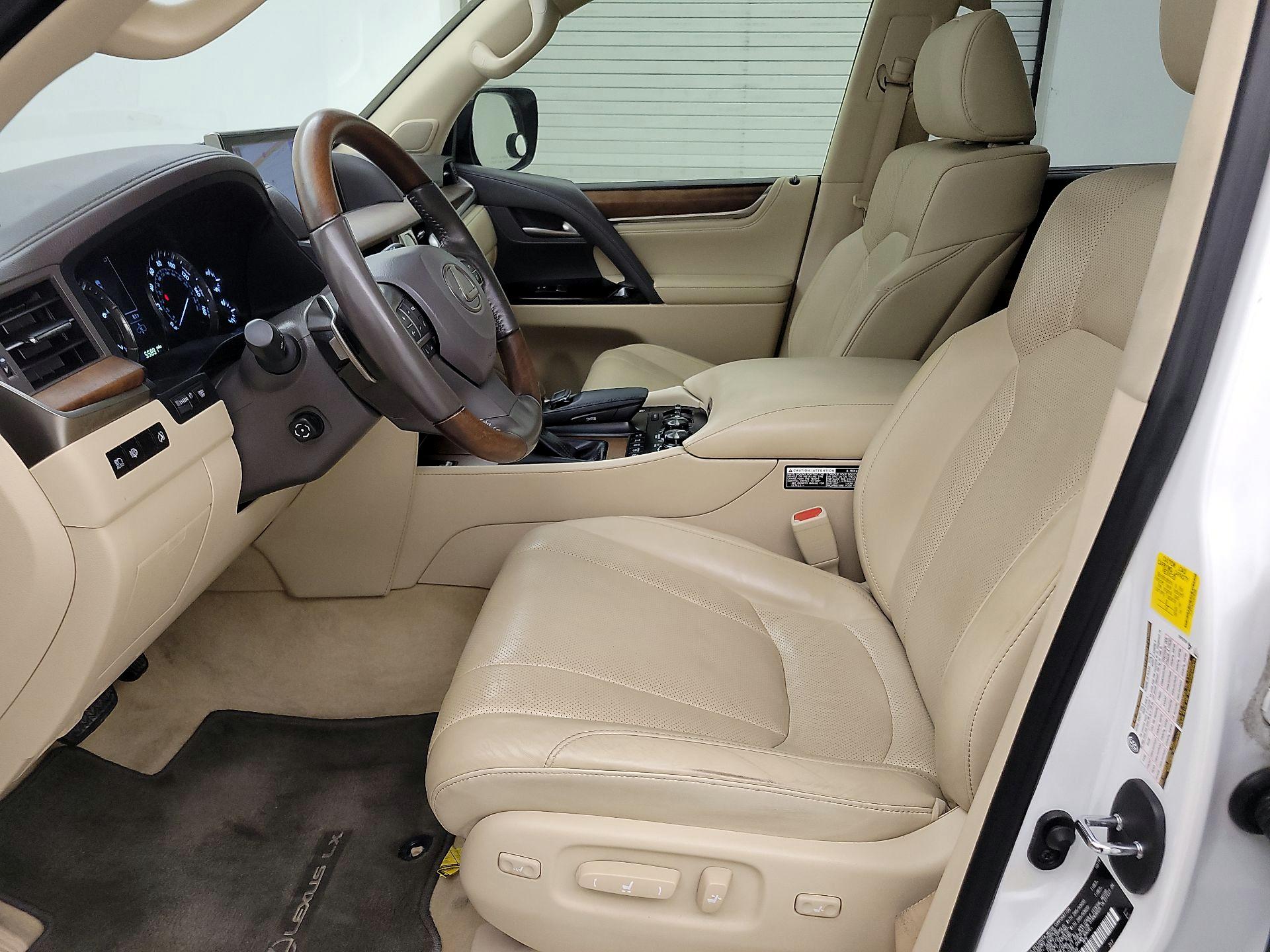 Thumbnail: 2020 Lexus LX - 11