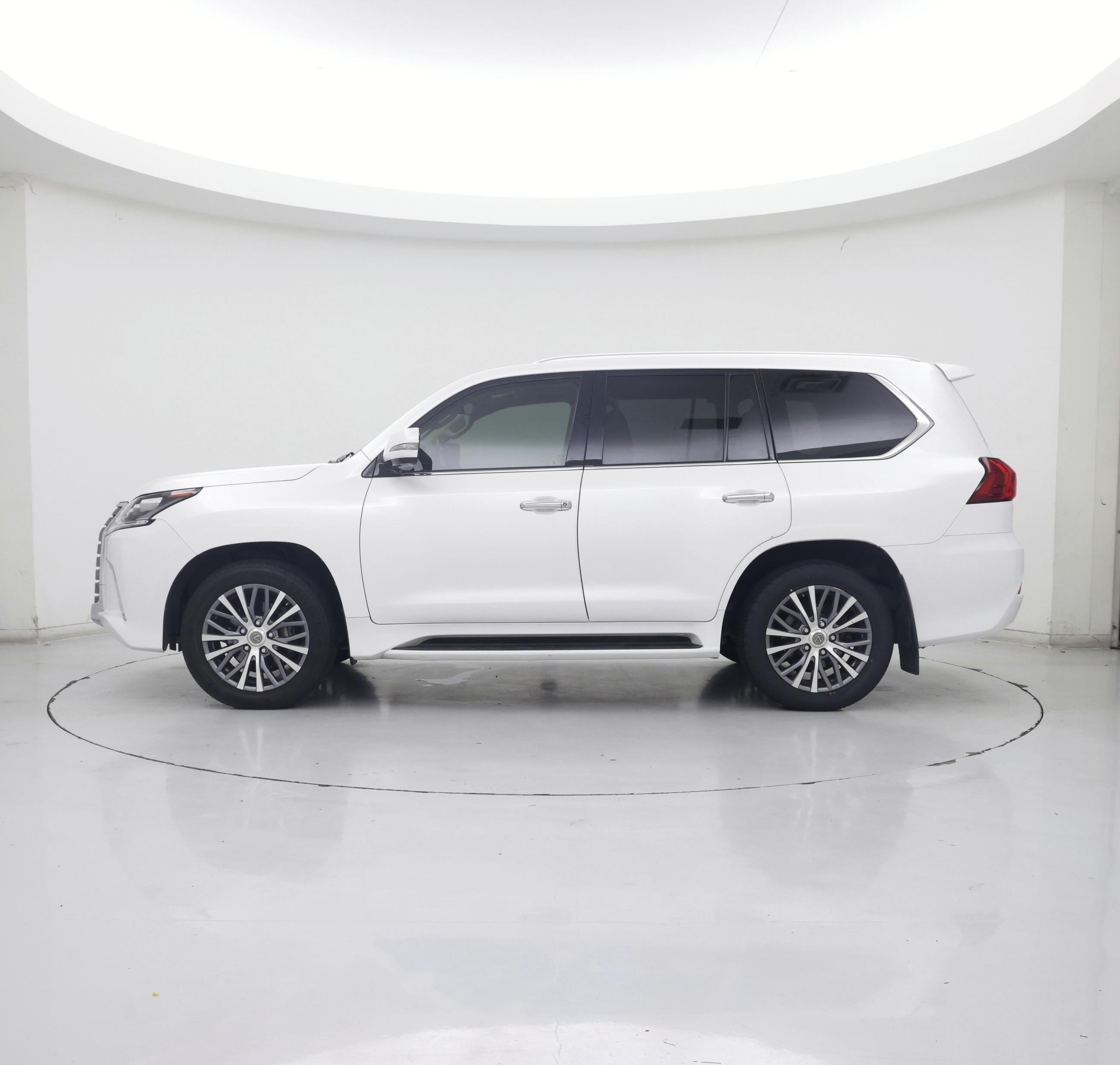 Thumbnail: 2020 Lexus LX - 3