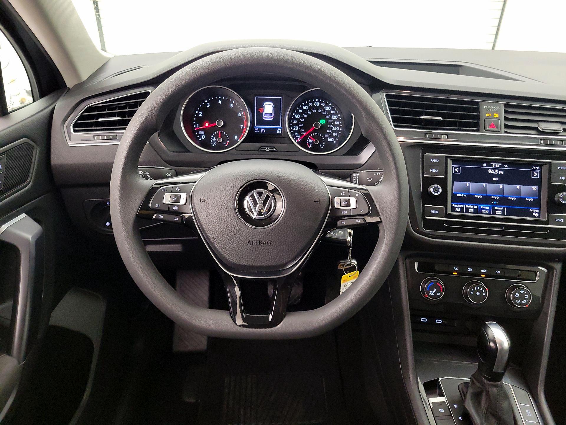 Thumbnail: 2021 Volkswagen Tiguan - 10