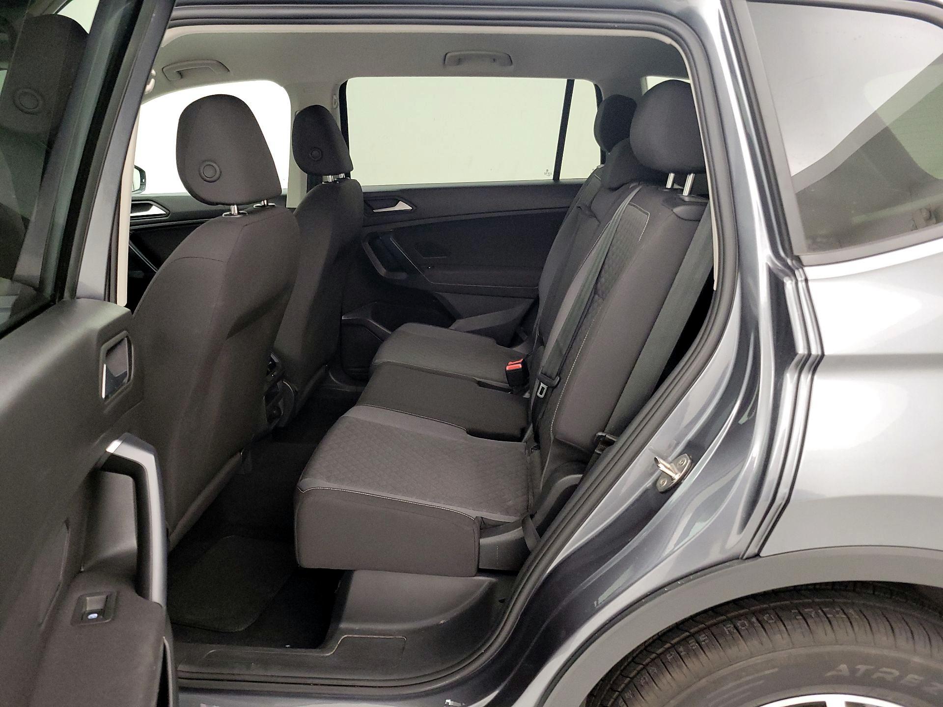 Thumbnail: 2021 Volkswagen Tiguan - 19