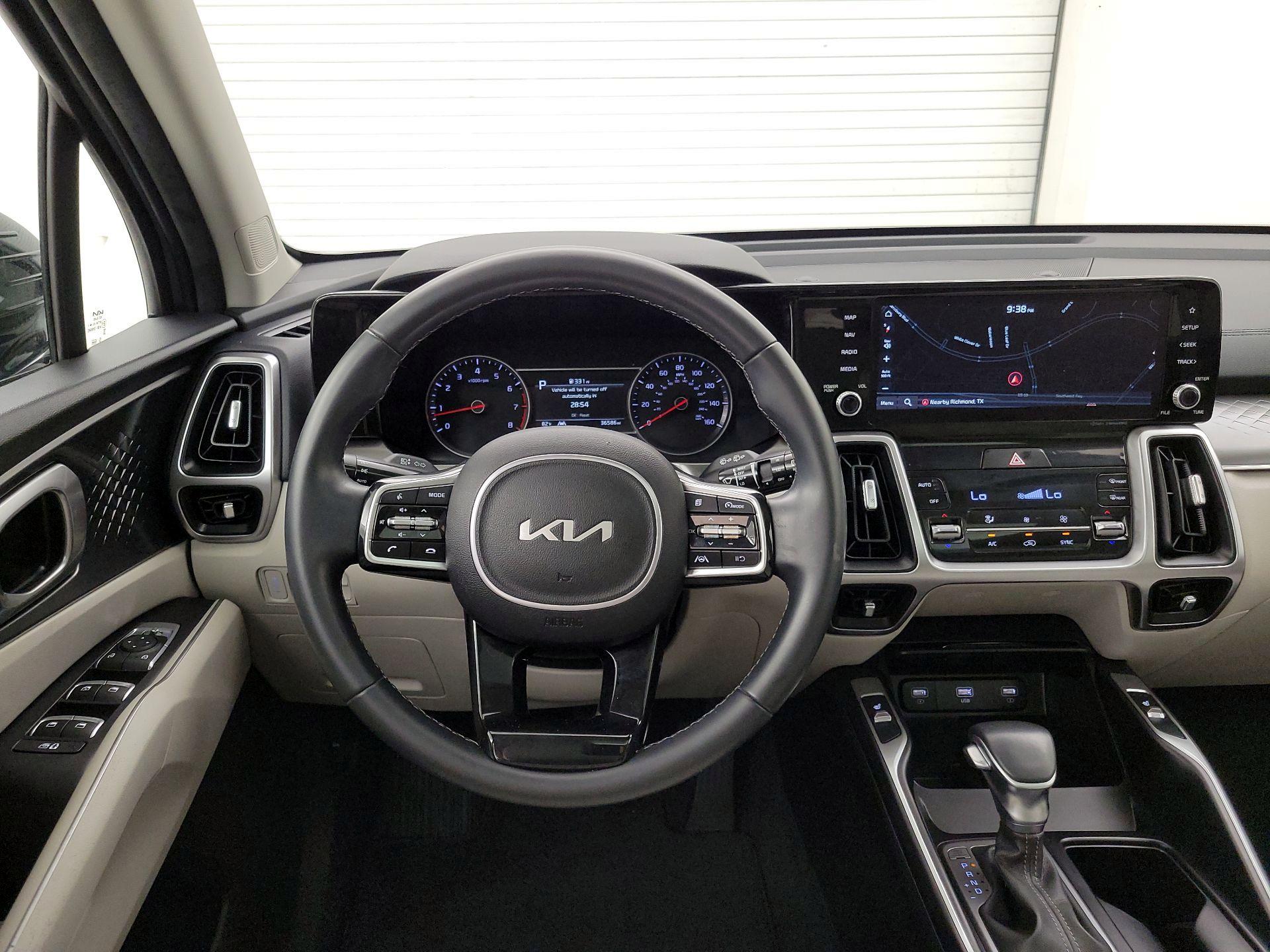 Thumbnail: 2022 Kia Sorento - 10