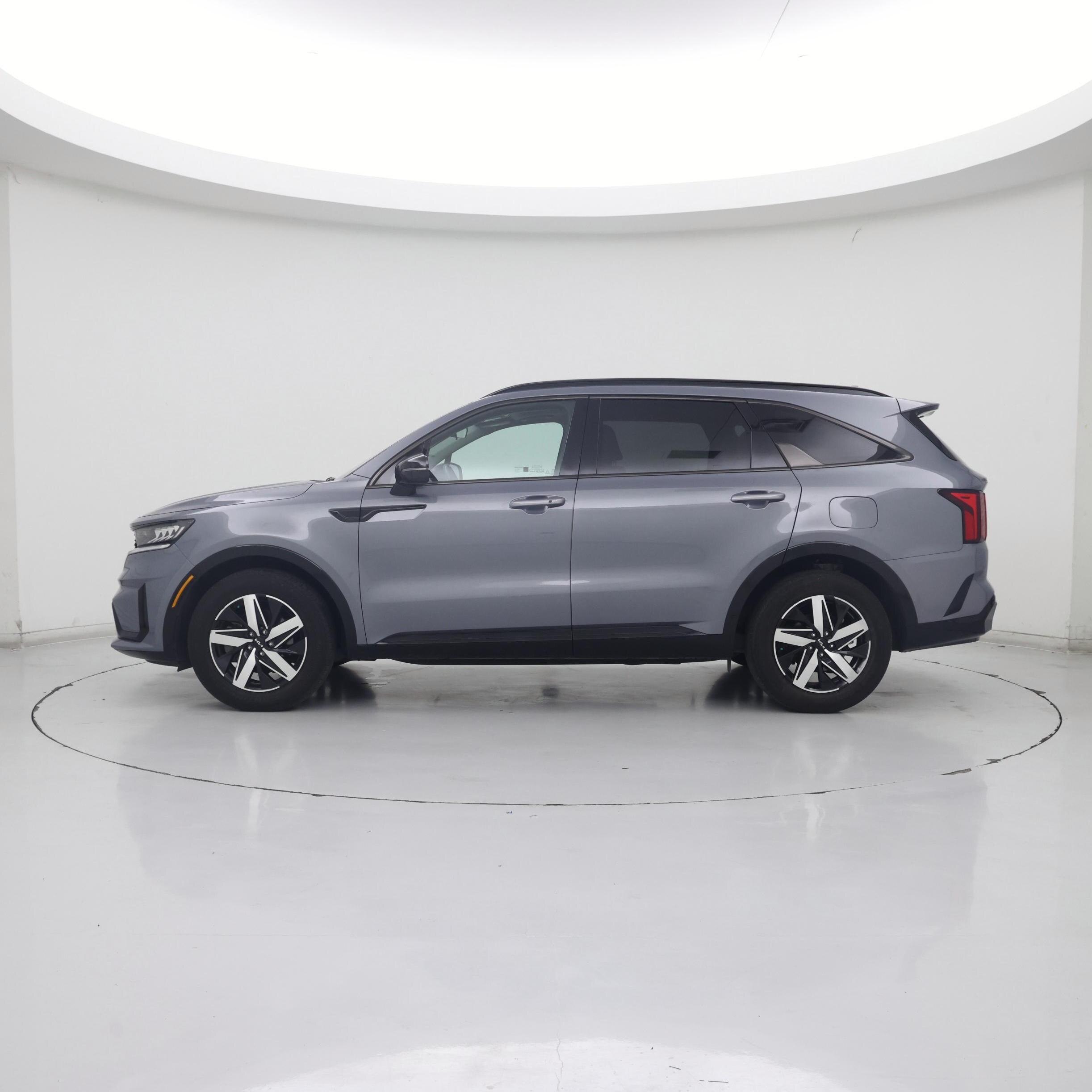 Thumbnail: 2022 Kia Sorento - 3