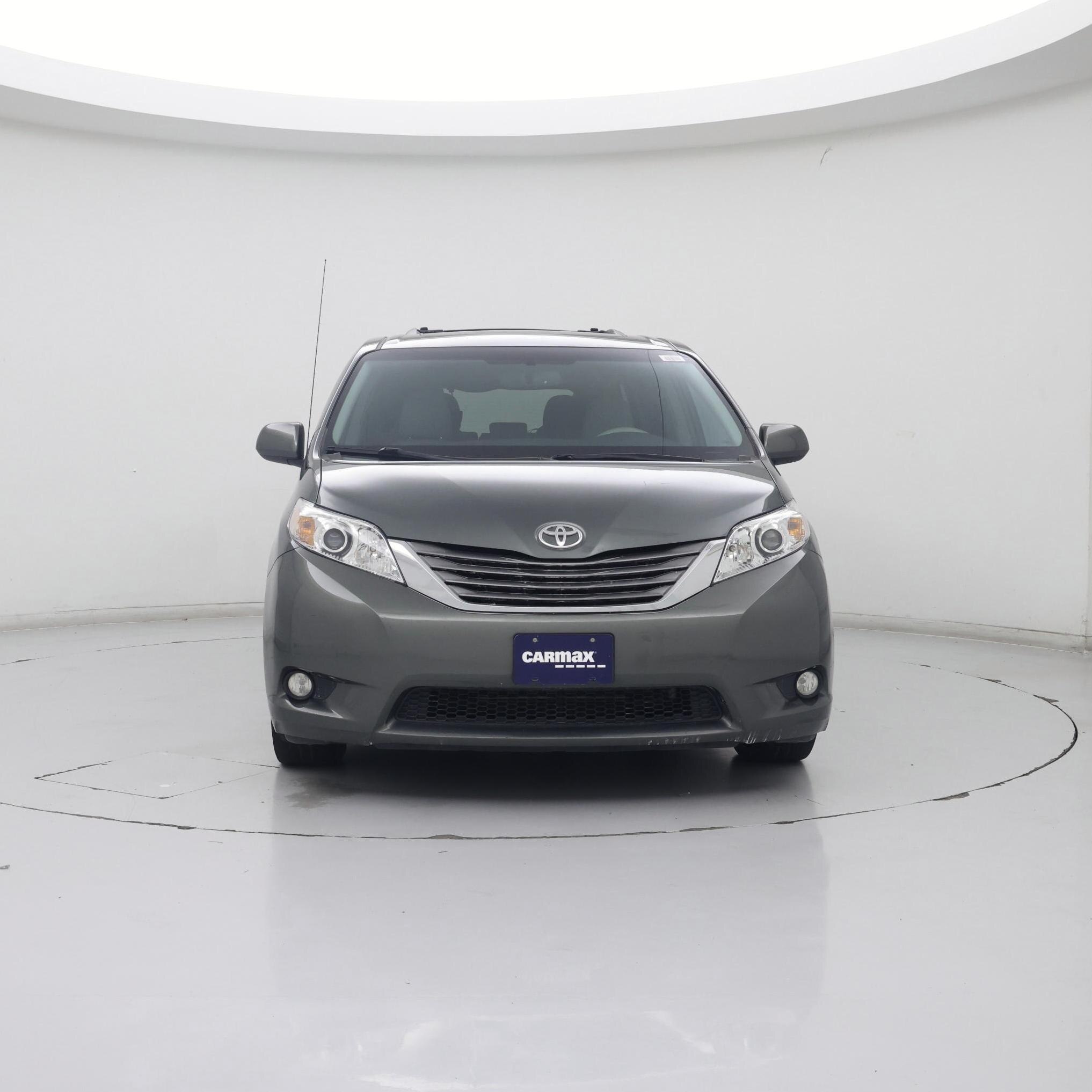 Thumbnail: 2014 Toyota Sienna - 5