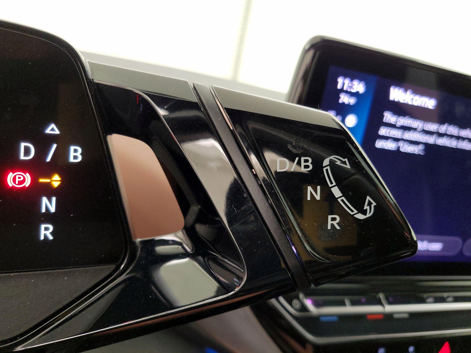 Thumbnail: 2021 Volkswagen ID.4 - 17