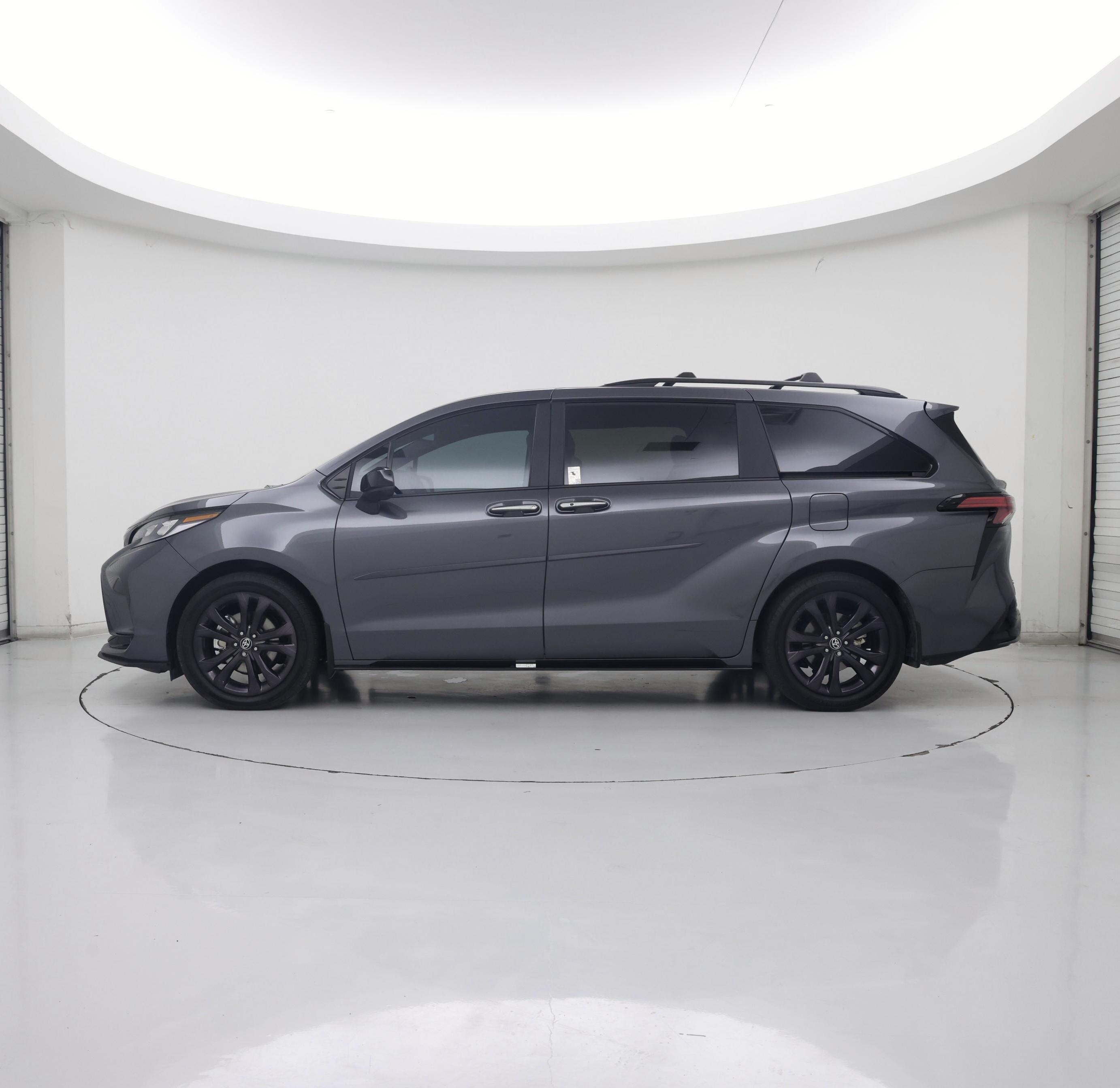 Thumbnail: 2025 Toyota Sienna - 3
