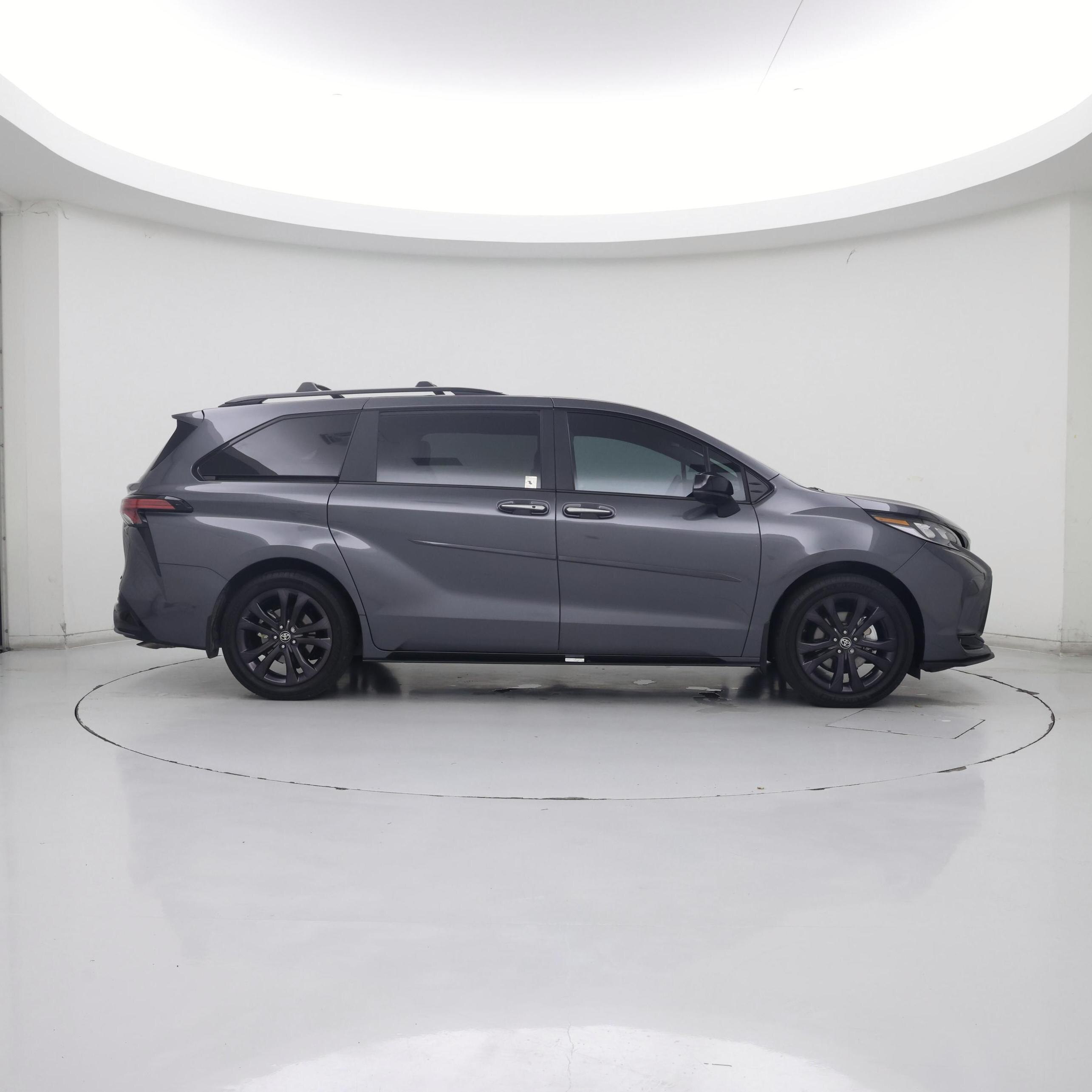 Thumbnail: 2025 Toyota Sienna - 7
