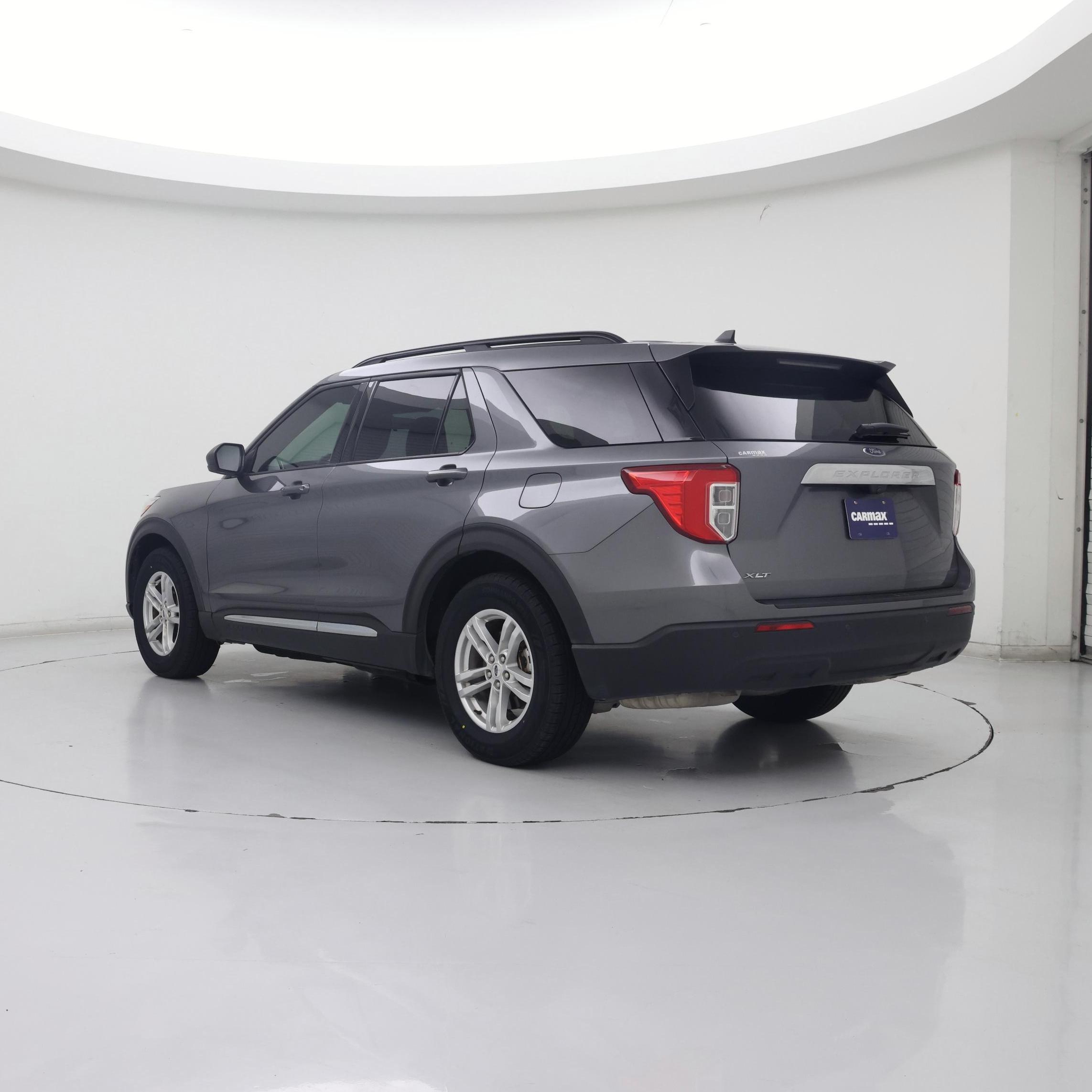 Thumbnail: 2022 Ford Explorer - 2
