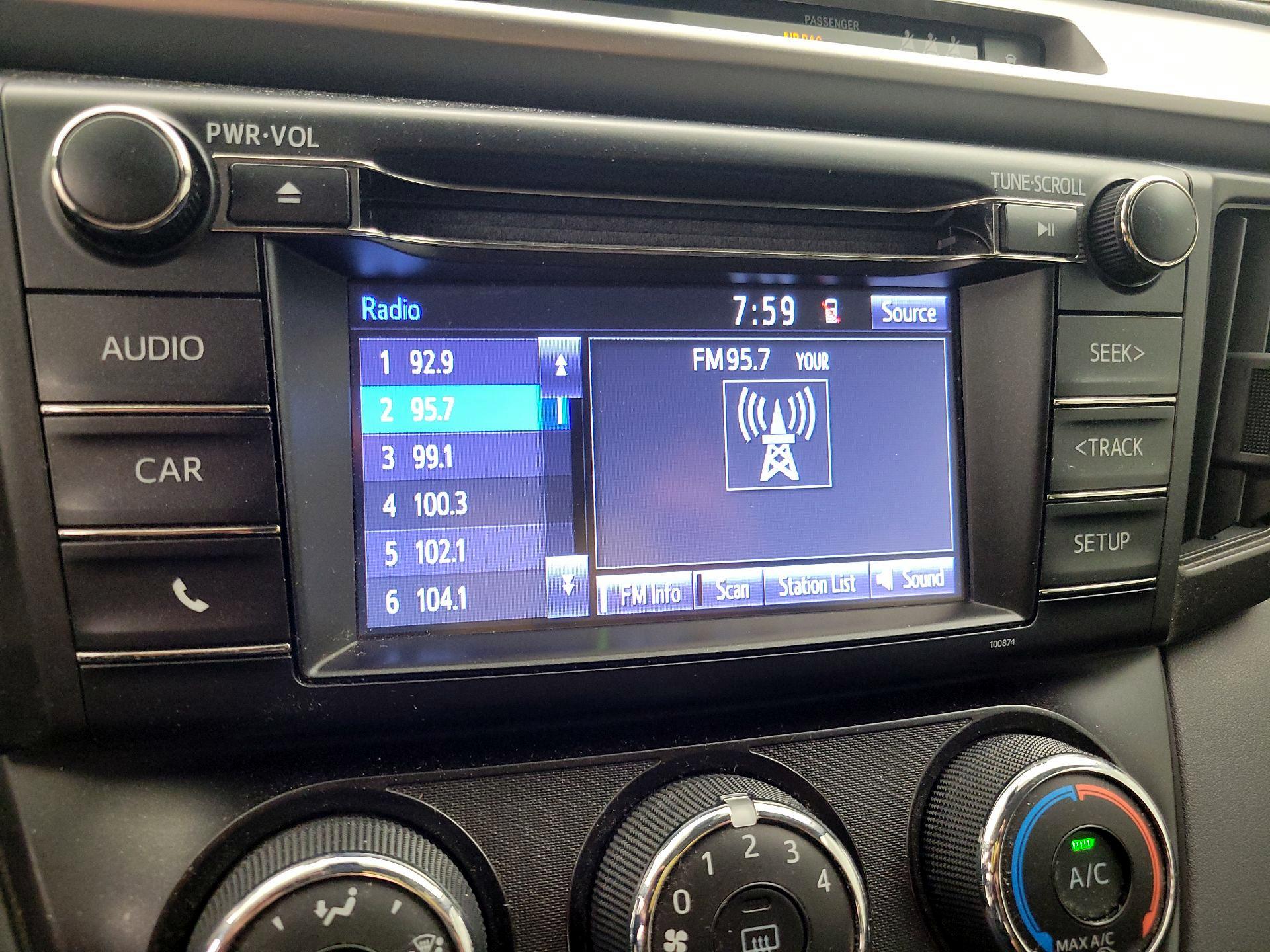Thumbnail: 2018 Toyota RAV4 - 15