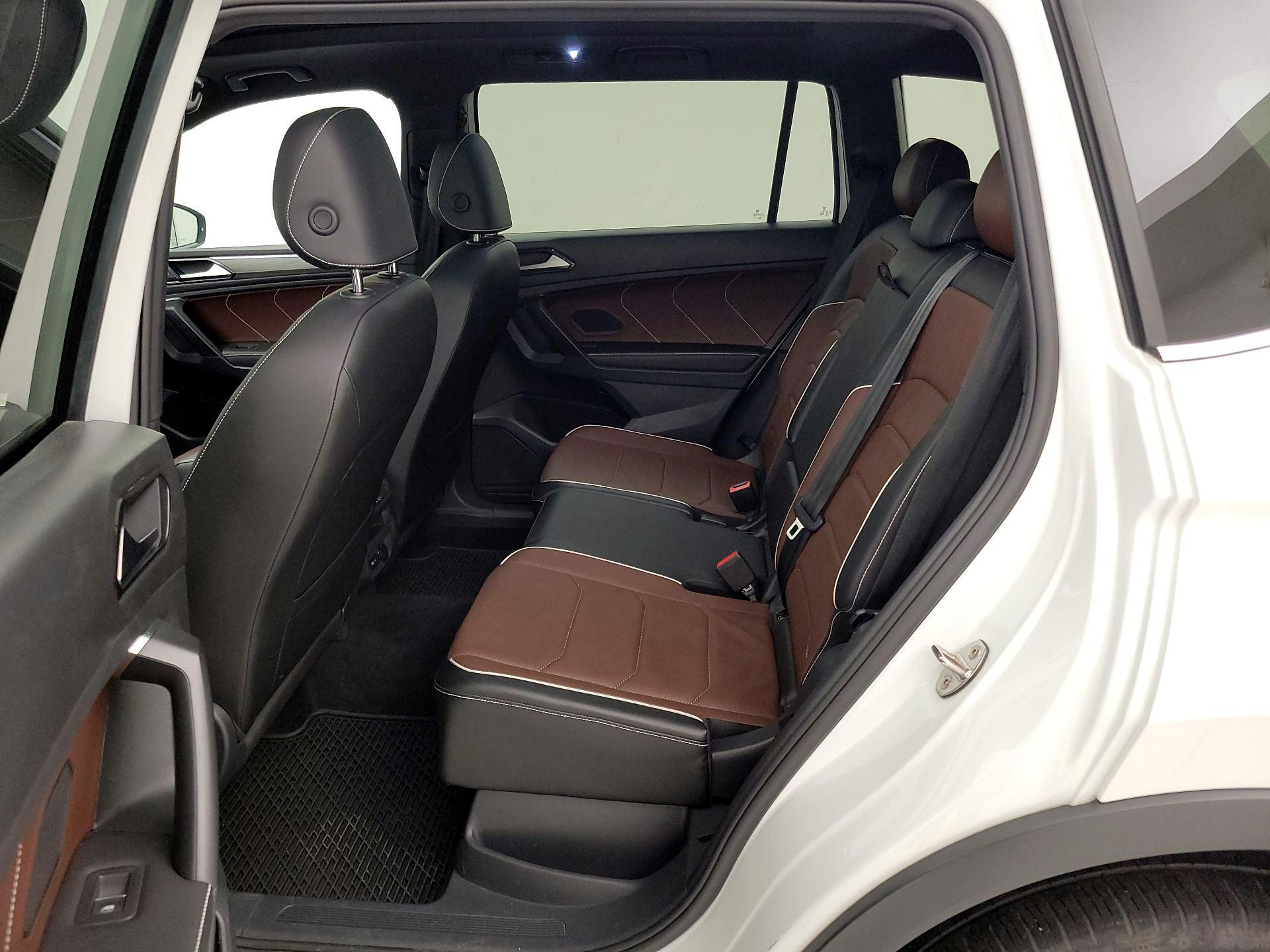 Thumbnail: 2022 Volkswagen Tiguan - 20