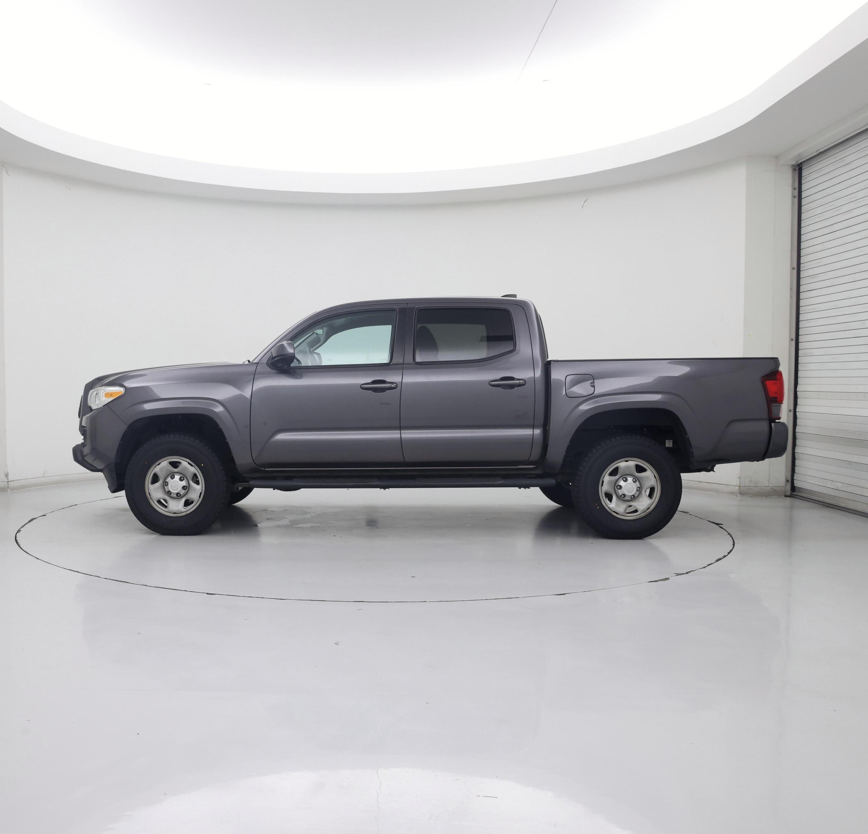 Thumbnail: 2020 Toyota Tacoma - 3