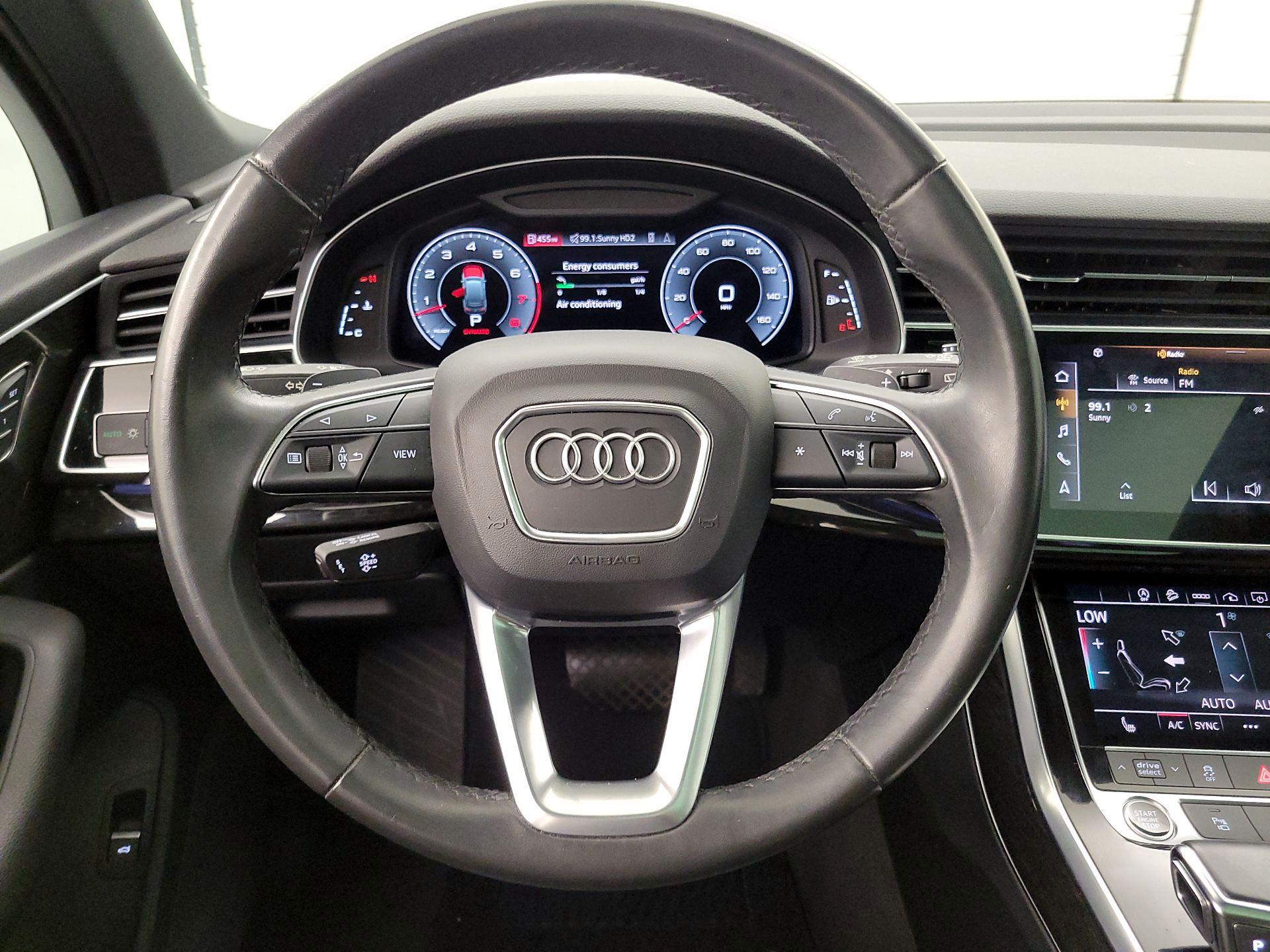 Thumbnail: 2021 Audi Q7 - 10