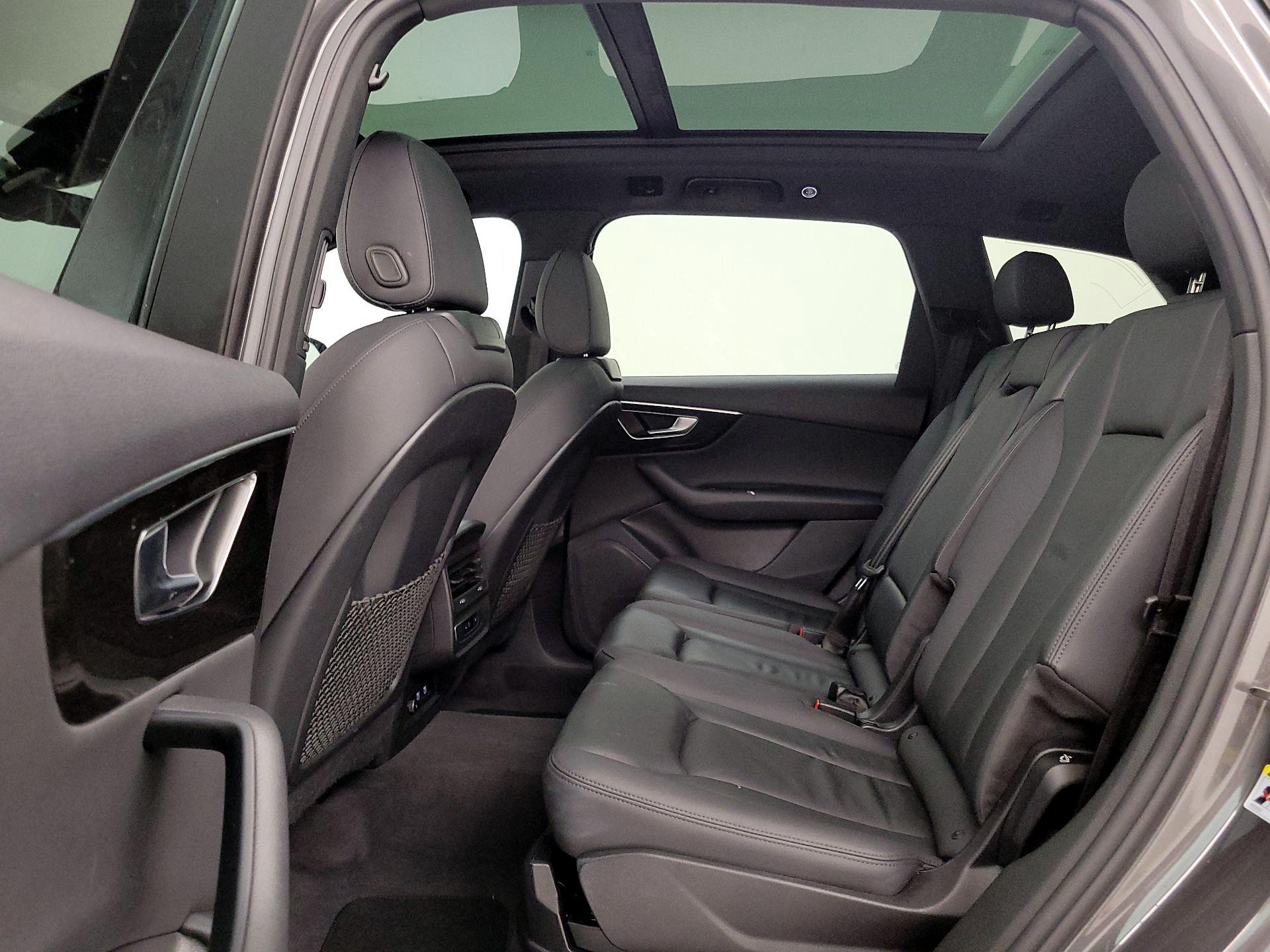 Thumbnail: 2021 Audi Q7 - 19