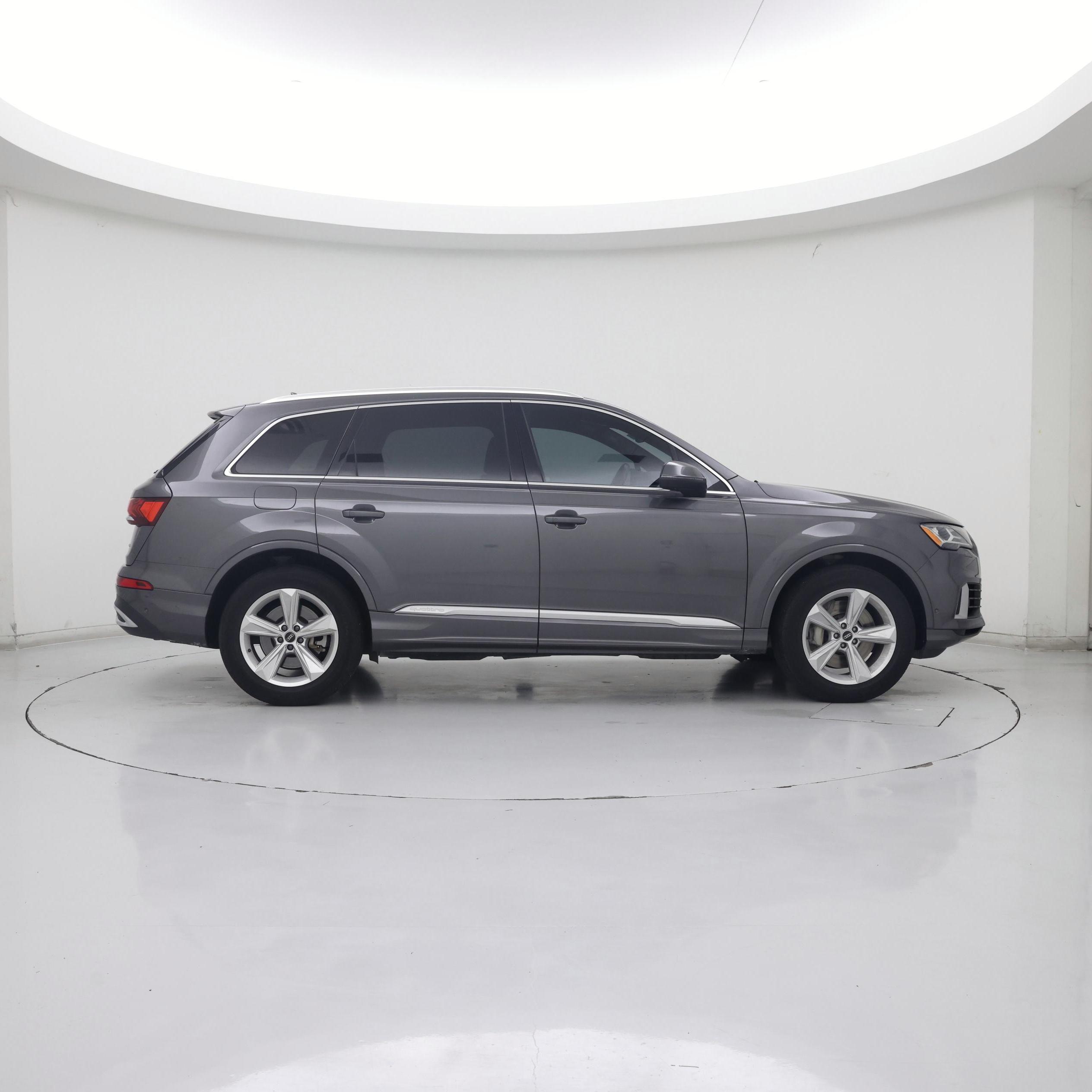 Thumbnail: 2021 Audi Q7 - 7