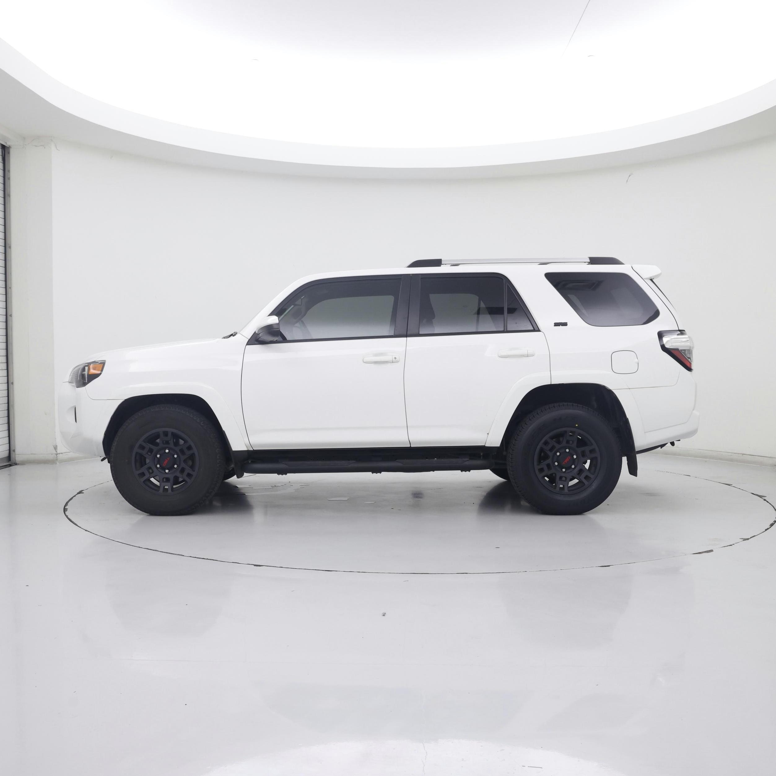 Thumbnail: 2023 Toyota 4Runner - 3