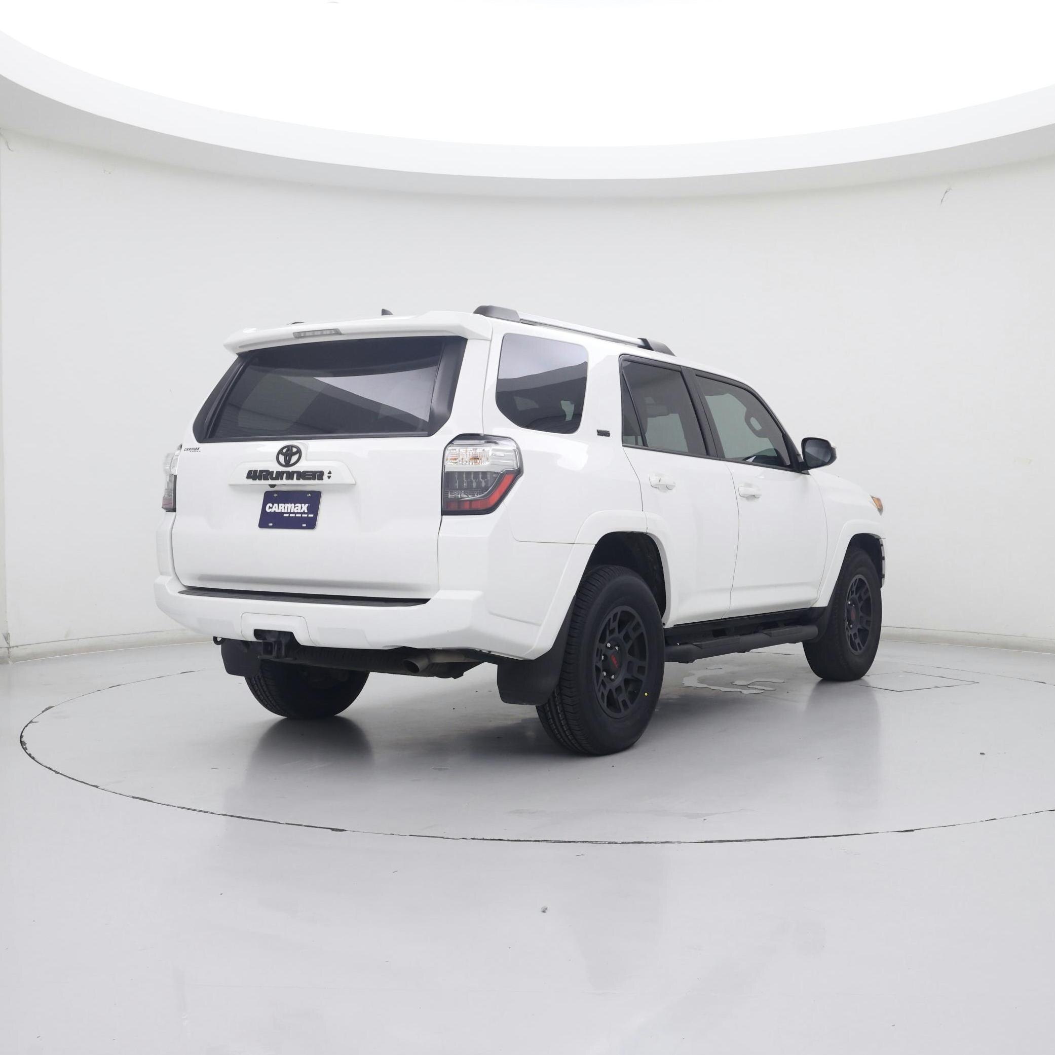 Thumbnail: 2023 Toyota 4Runner - 8