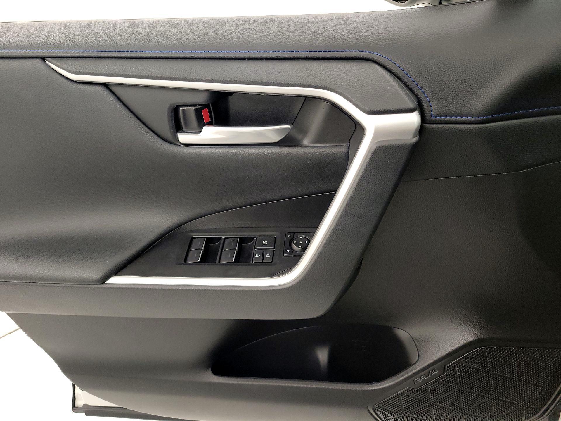 Thumbnail: 2023 Toyota RAV4 - 12