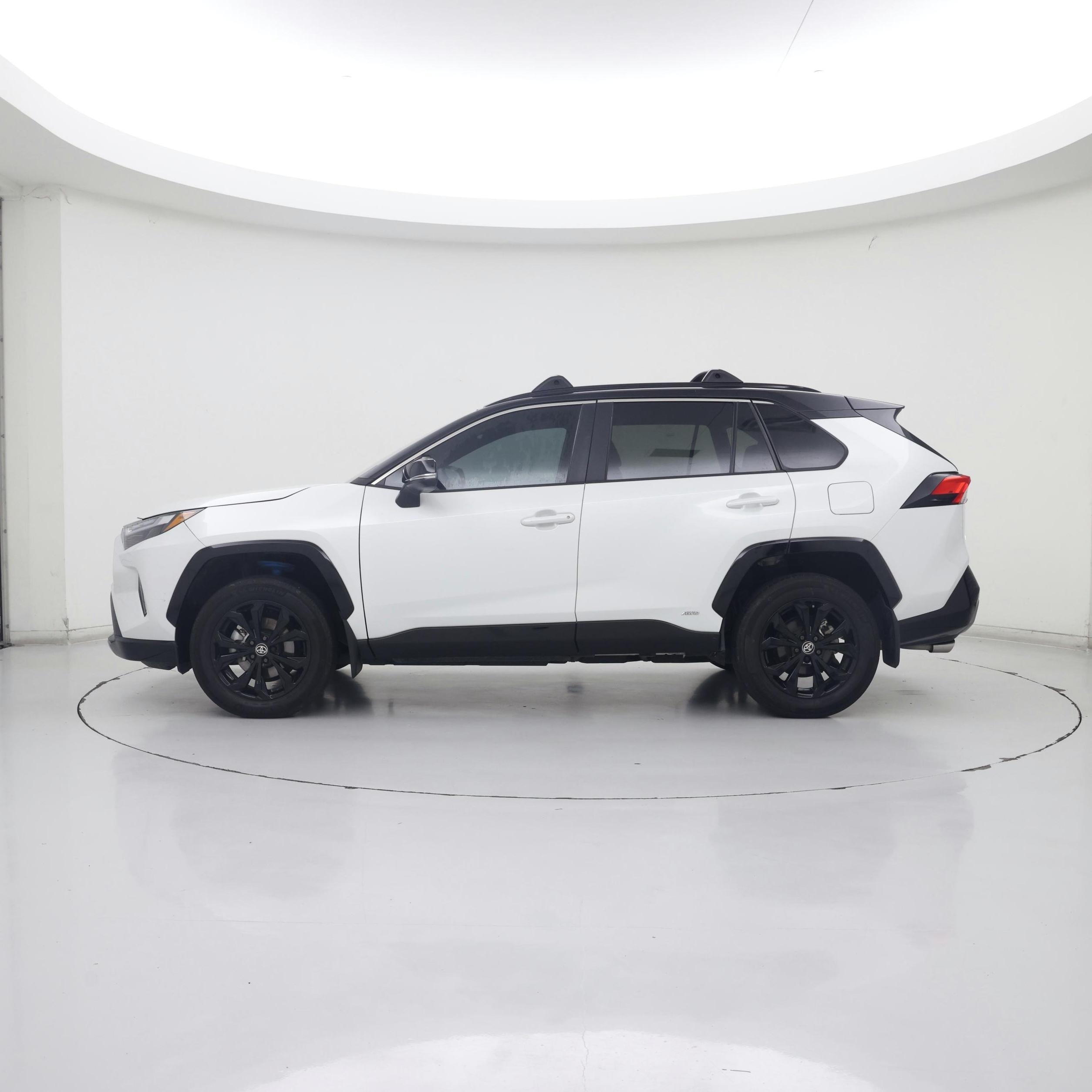 Thumbnail: 2023 Toyota RAV4 - 3