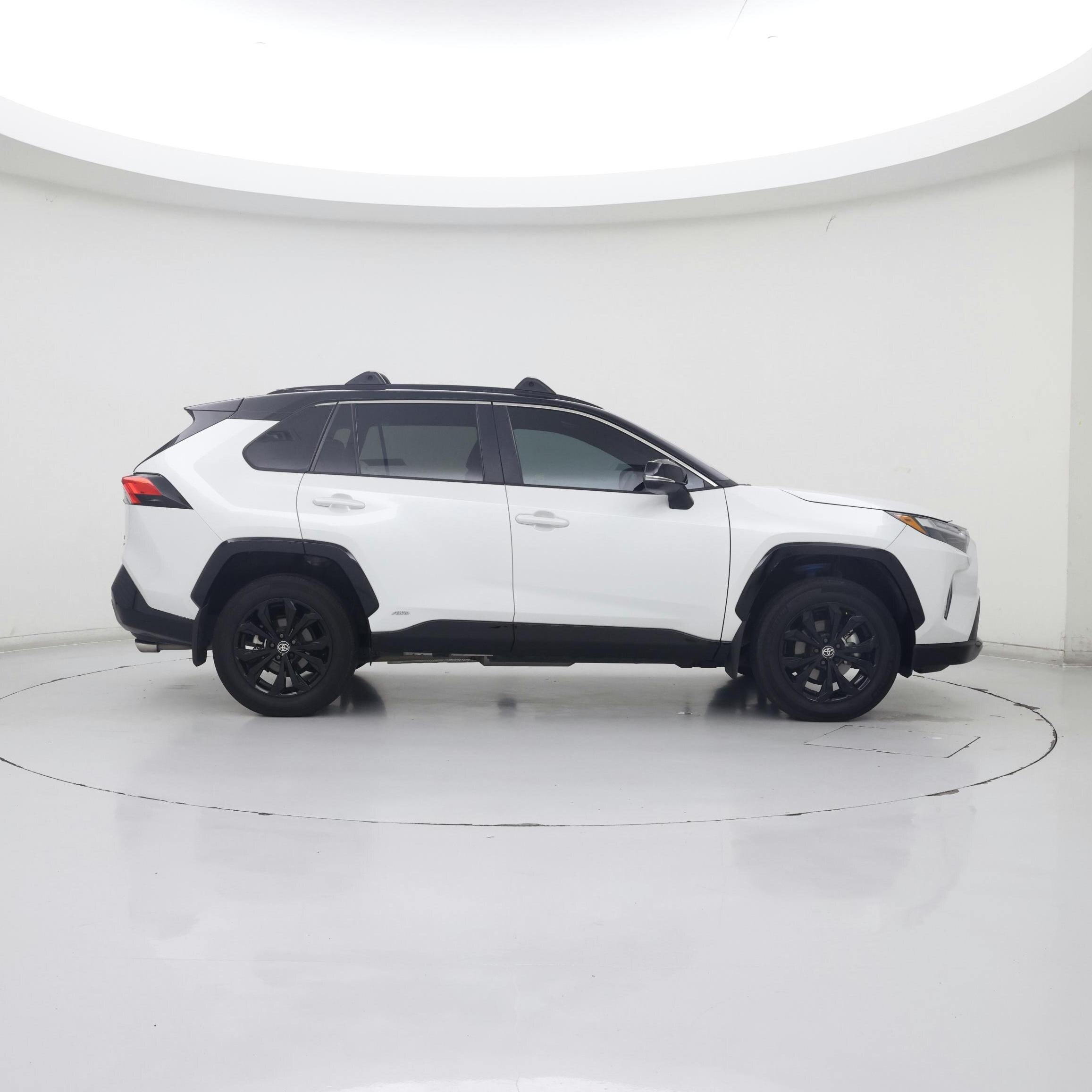 Thumbnail: 2023 Toyota RAV4 - 7