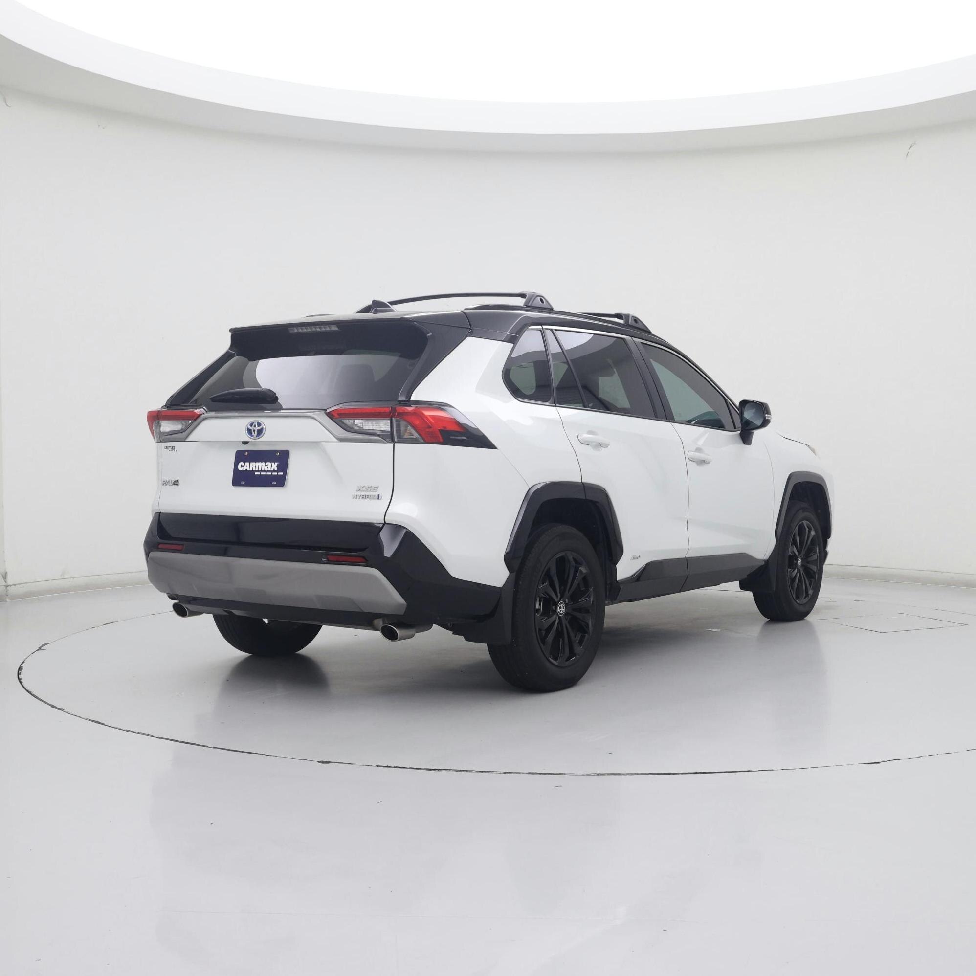 Thumbnail: 2023 Toyota RAV4 - 8