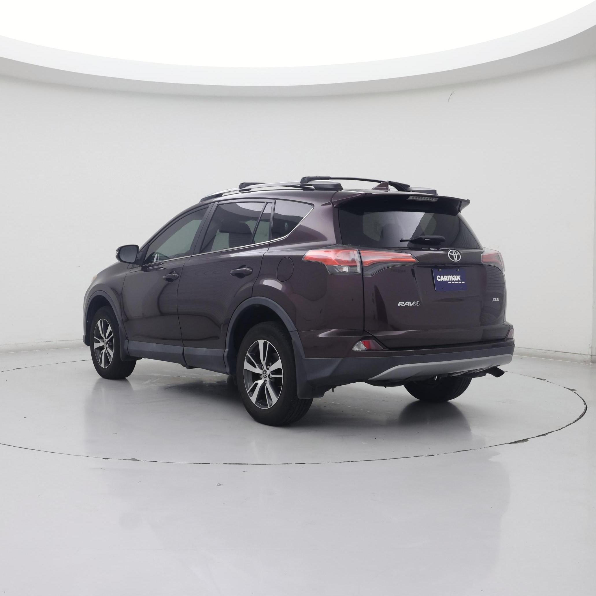 Thumbnail: 2018 Toyota RAV4 - 2