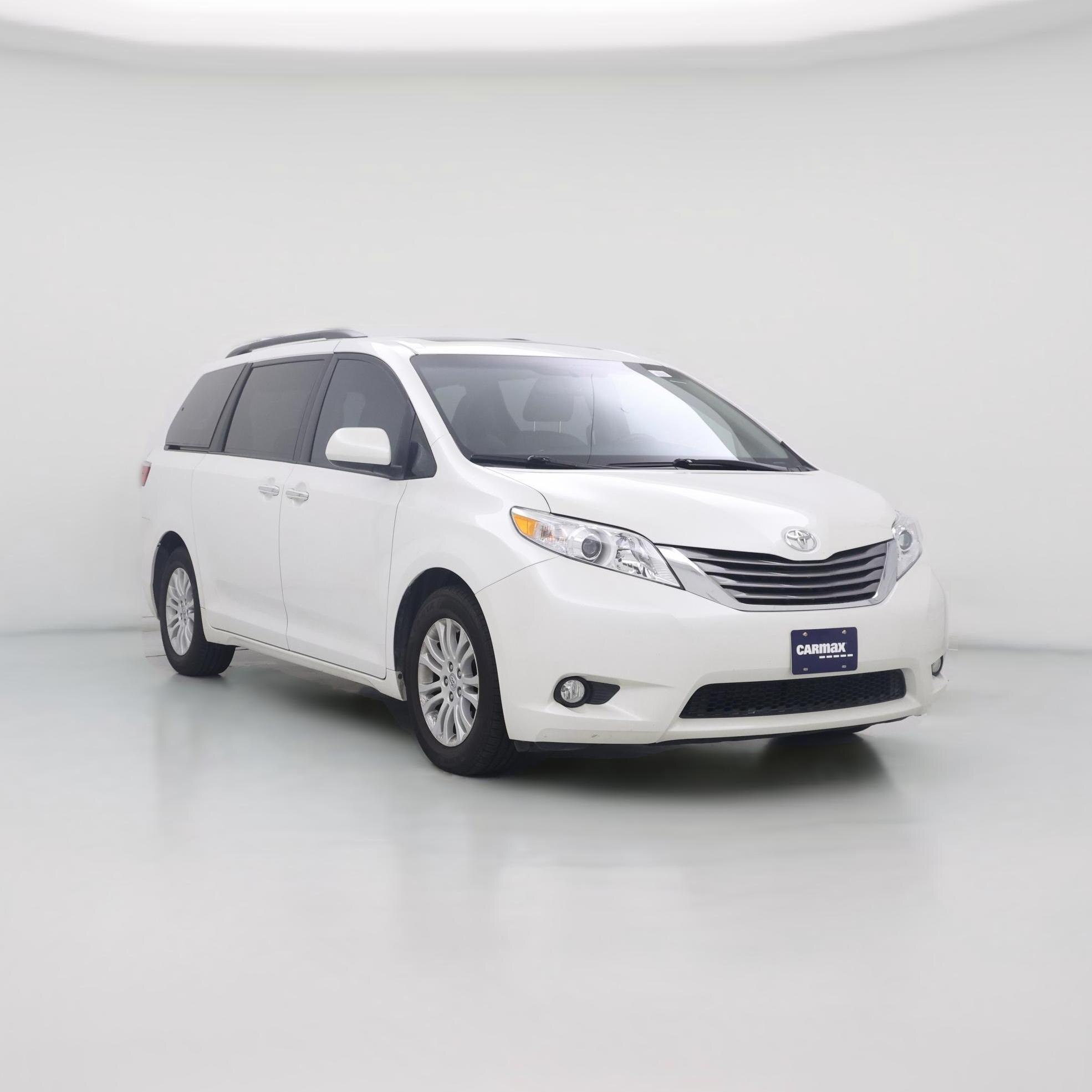 Thumbnail: 2017 Toyota Sienna - 1