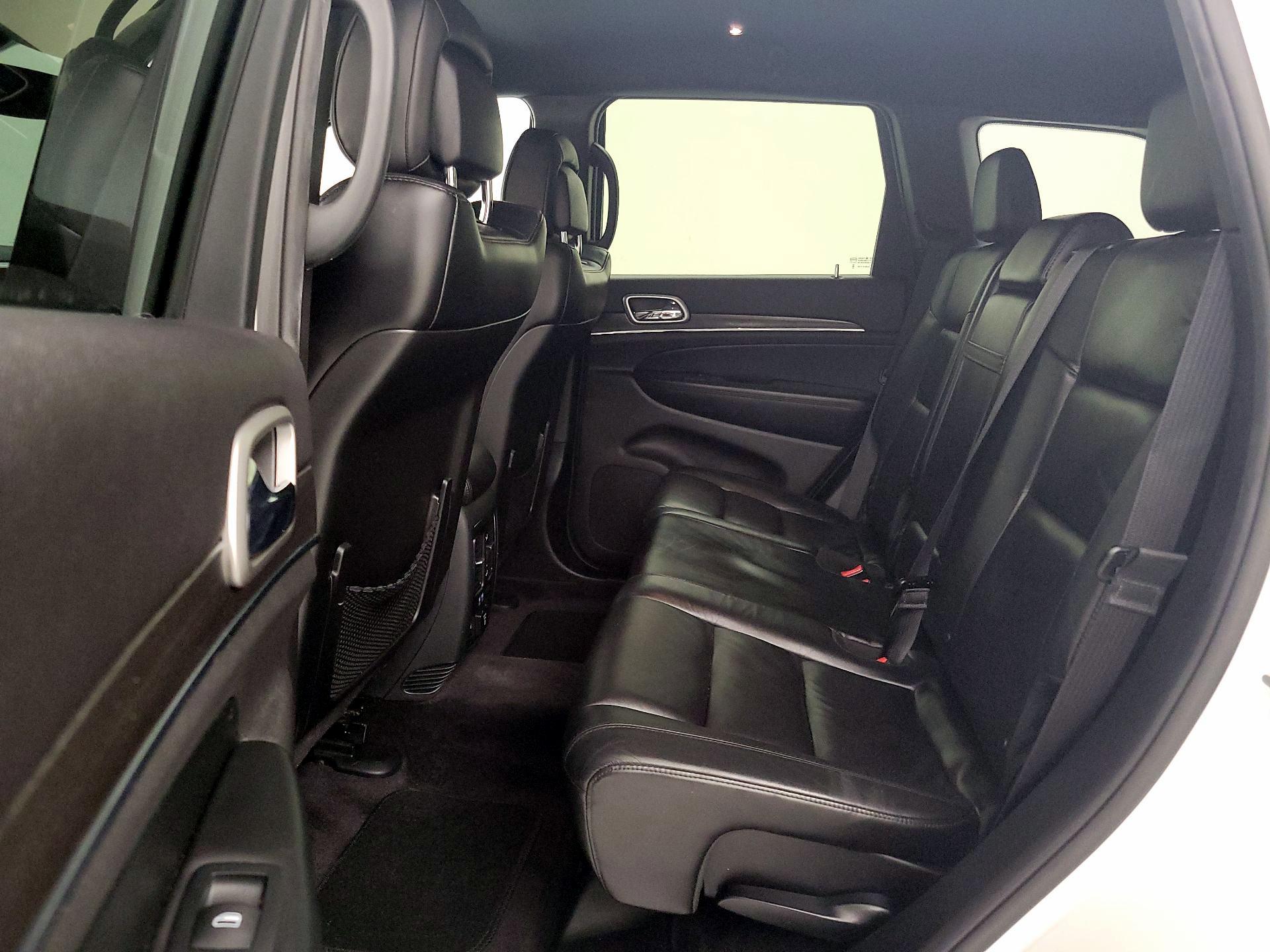 Thumbnail: 2018 Jeep Grand Cherokee - 19