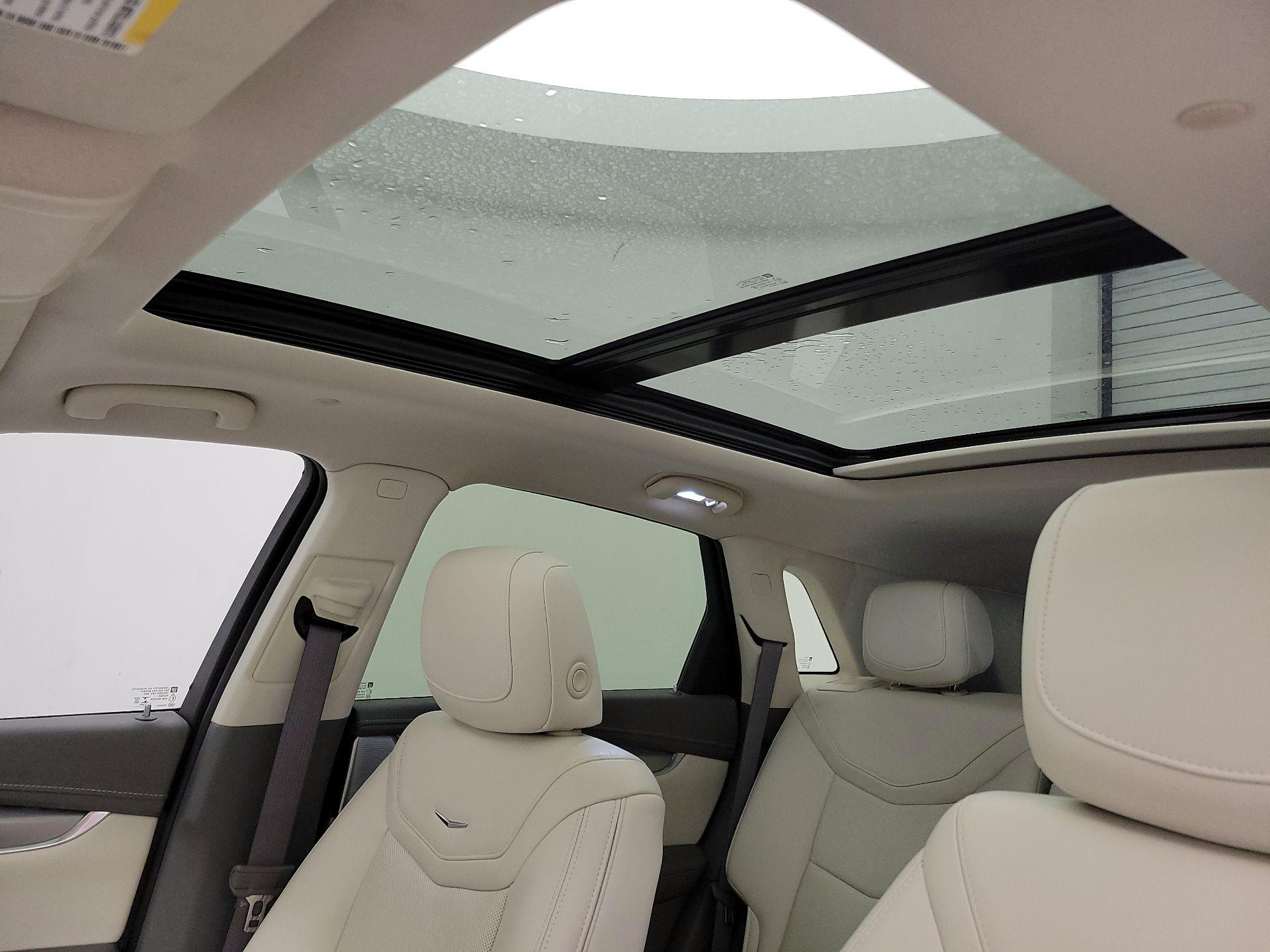 Thumbnail: 2022 Cadillac XT5 - 19