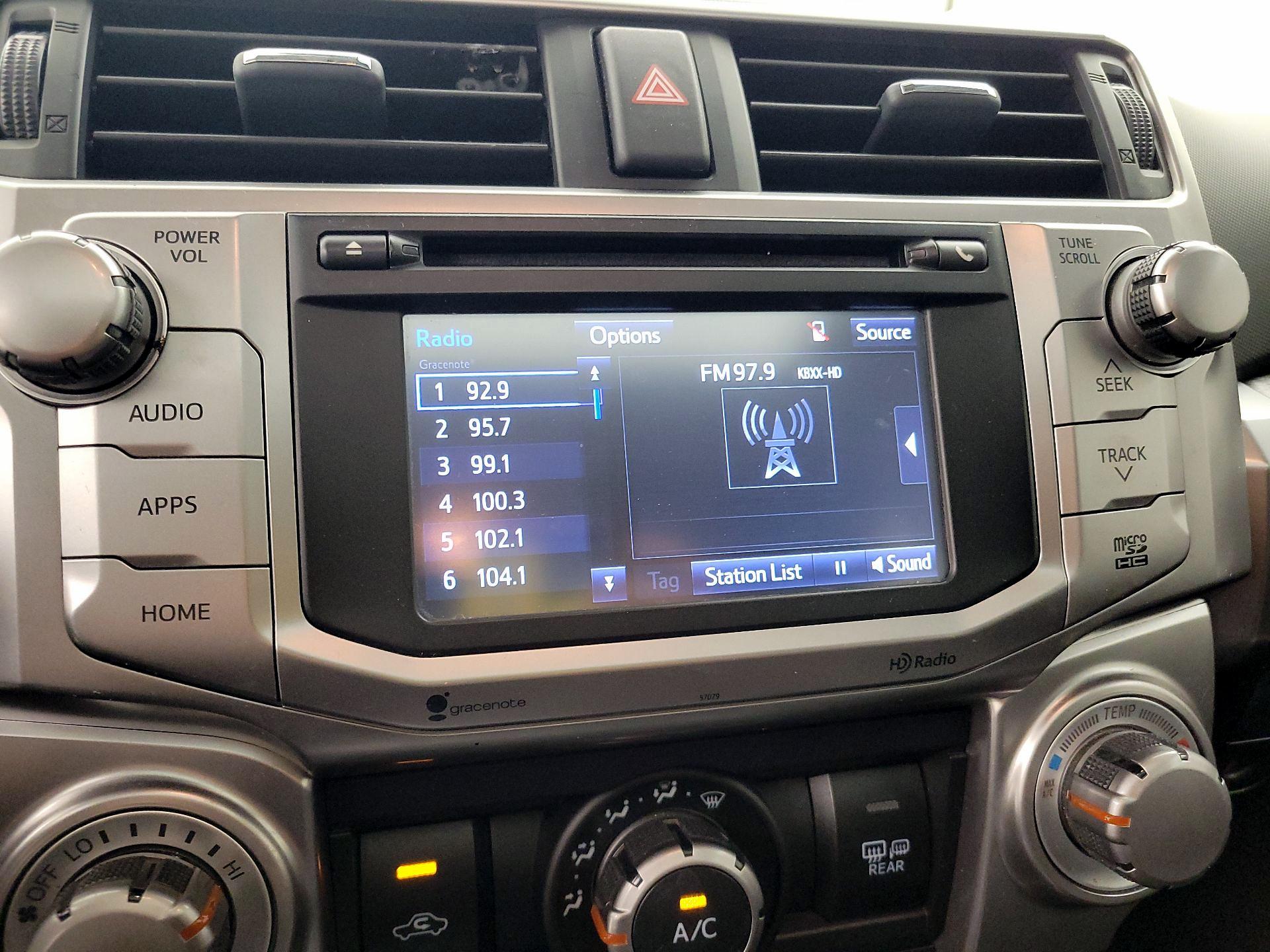 Thumbnail: 2014 Toyota 4Runner - 15