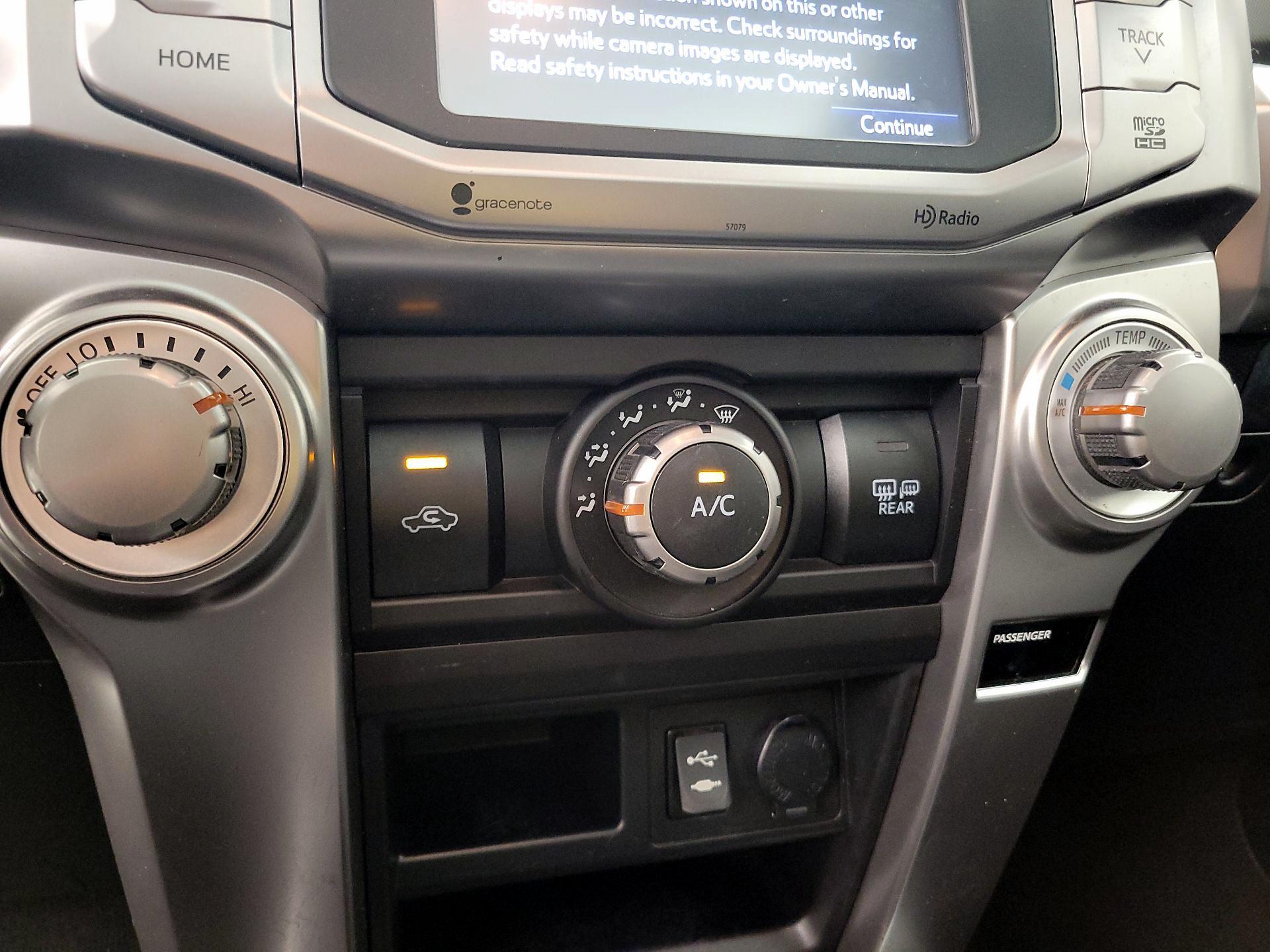 Thumbnail: 2014 Toyota 4Runner - 16