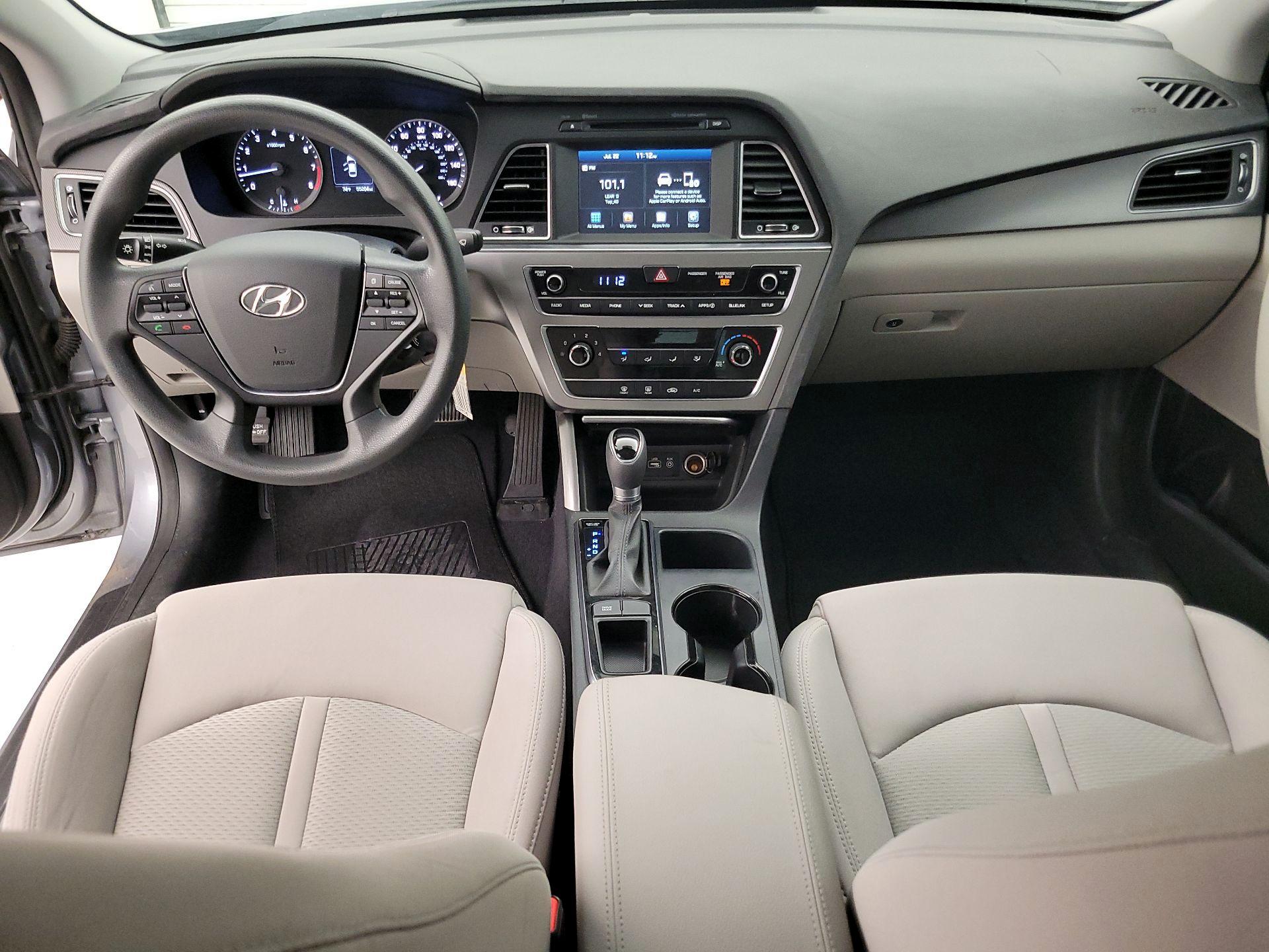 Thumbnail: 2017 Hyundai Sonata - 9