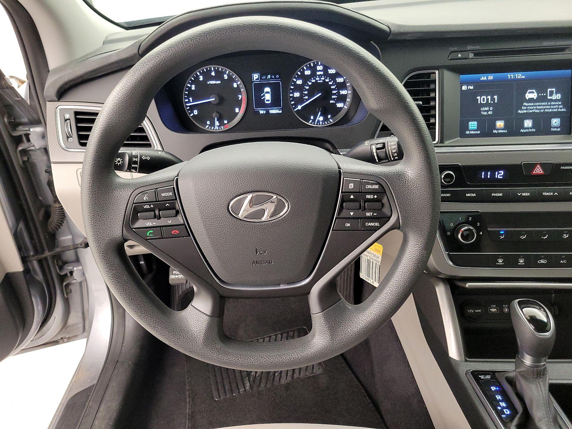 Thumbnail: 2017 Hyundai Sonata - 10