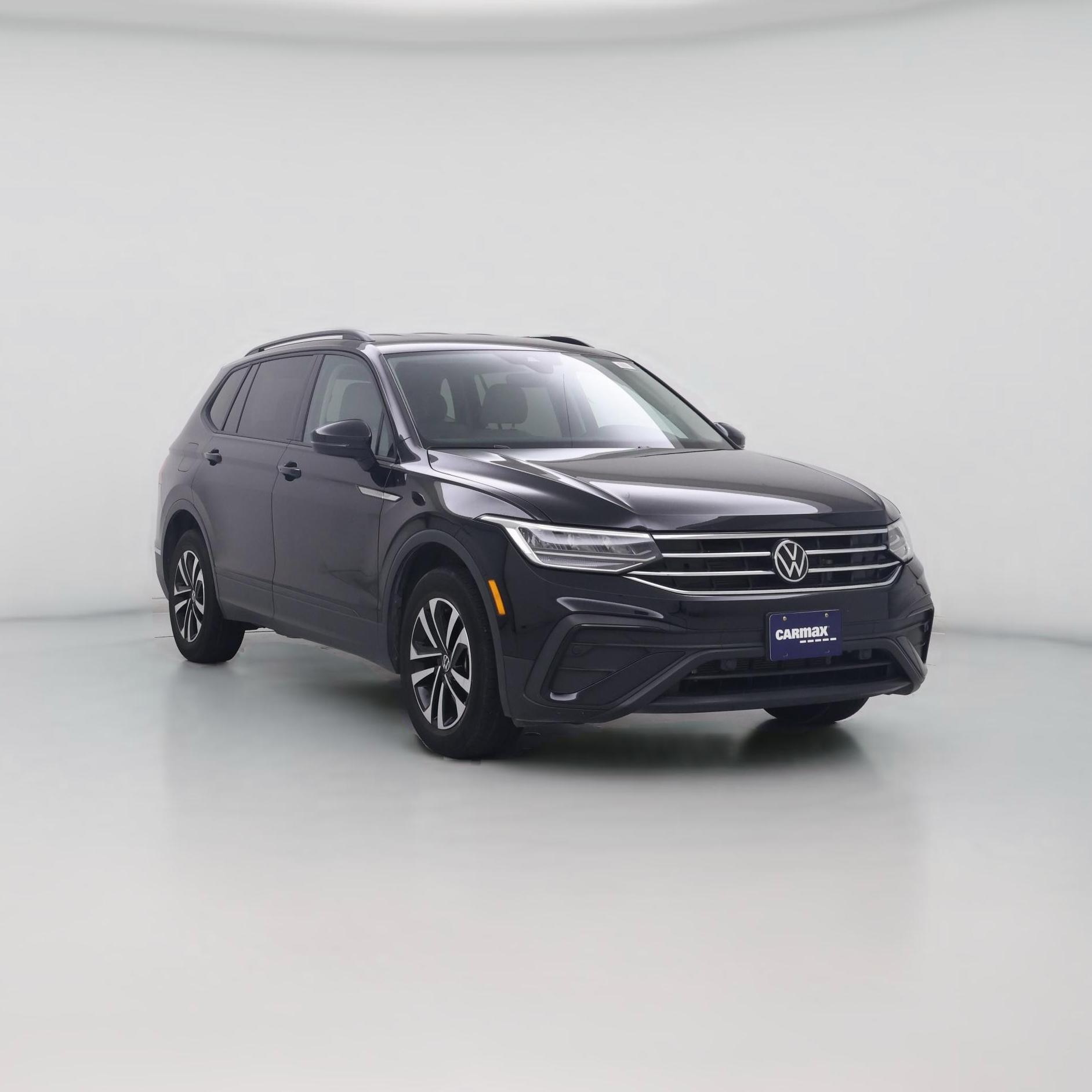 Thumbnail: 2023 Volkswagen Tiguan - 1