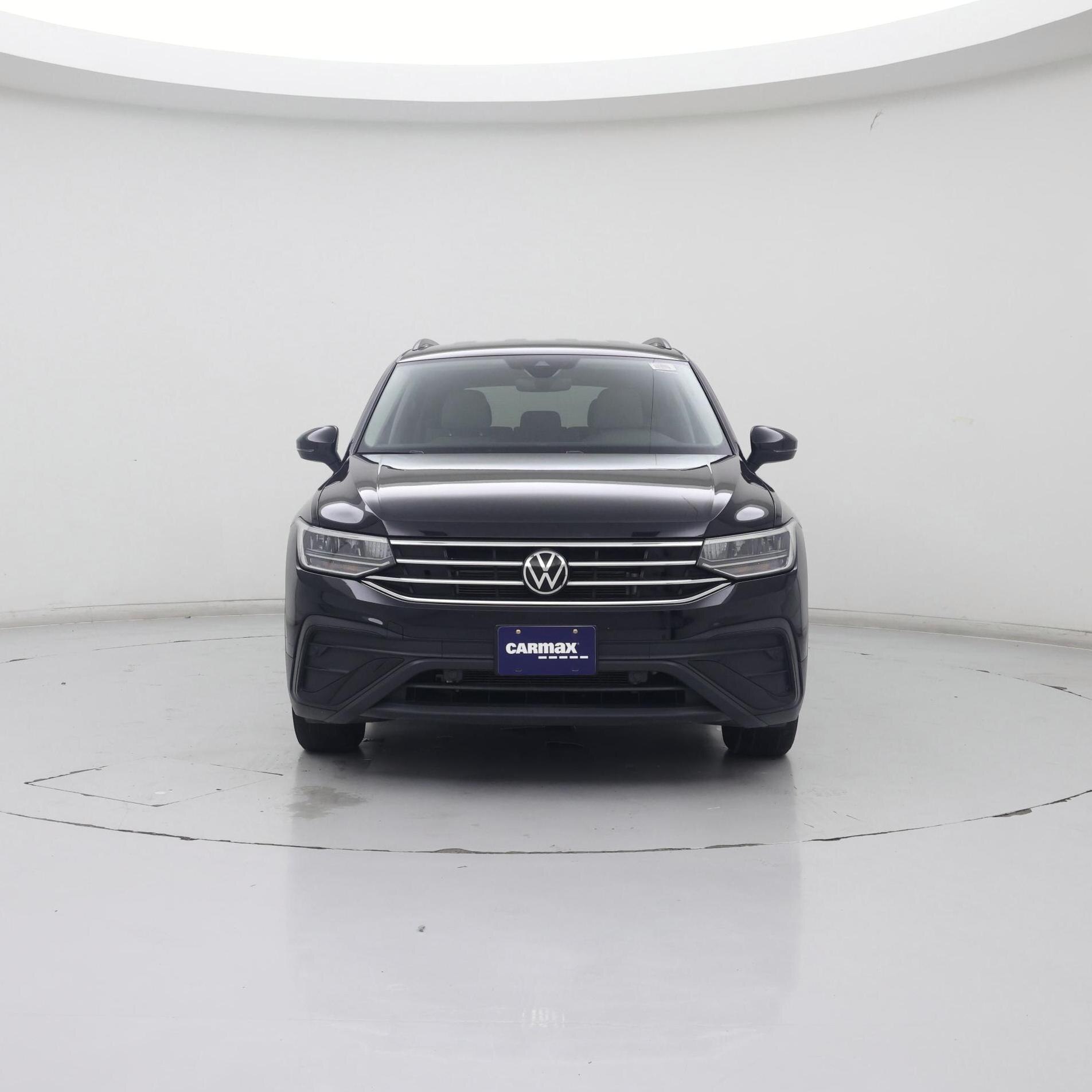 Thumbnail: 2023 Volkswagen Tiguan - 5