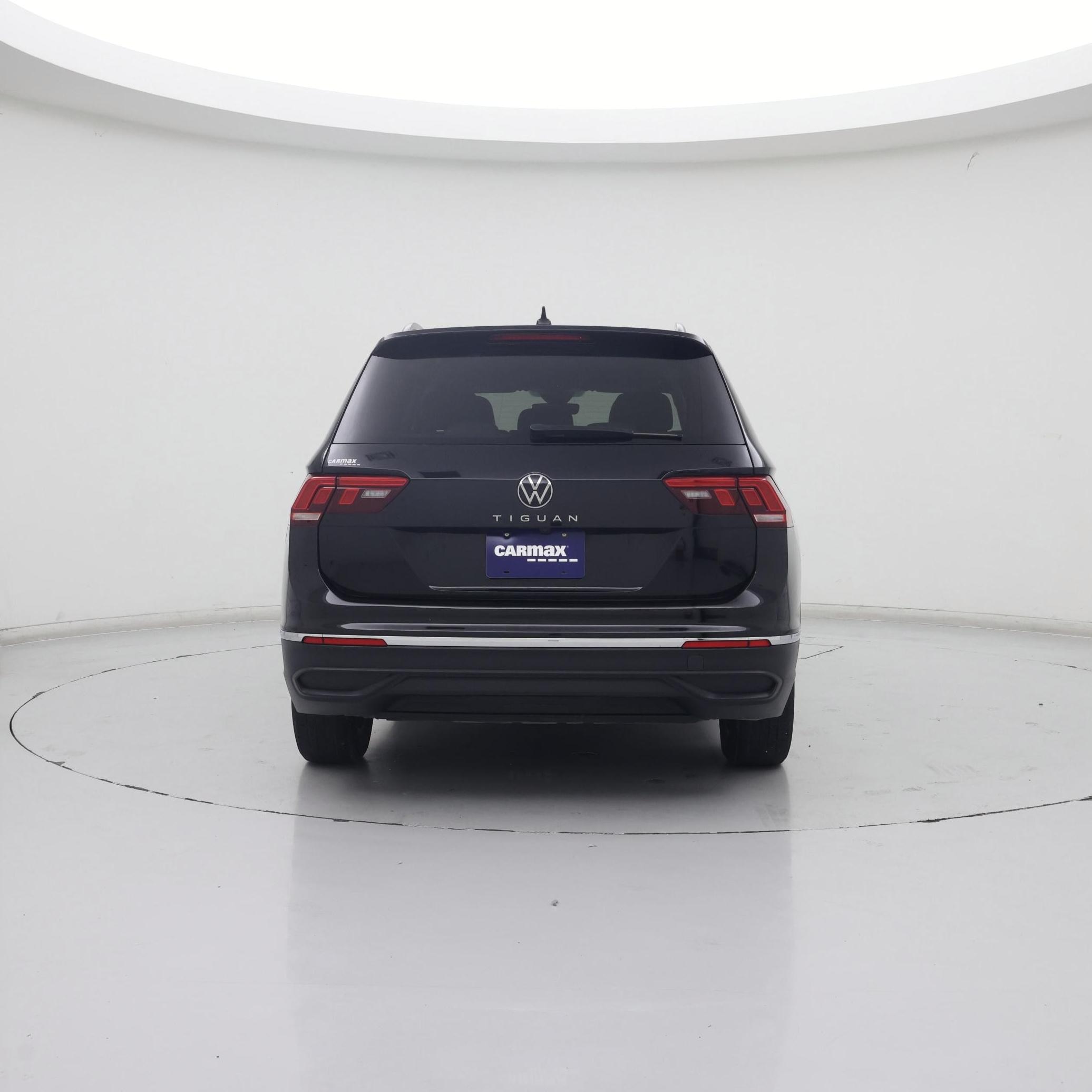 Thumbnail: 2023 Volkswagen Tiguan - 6