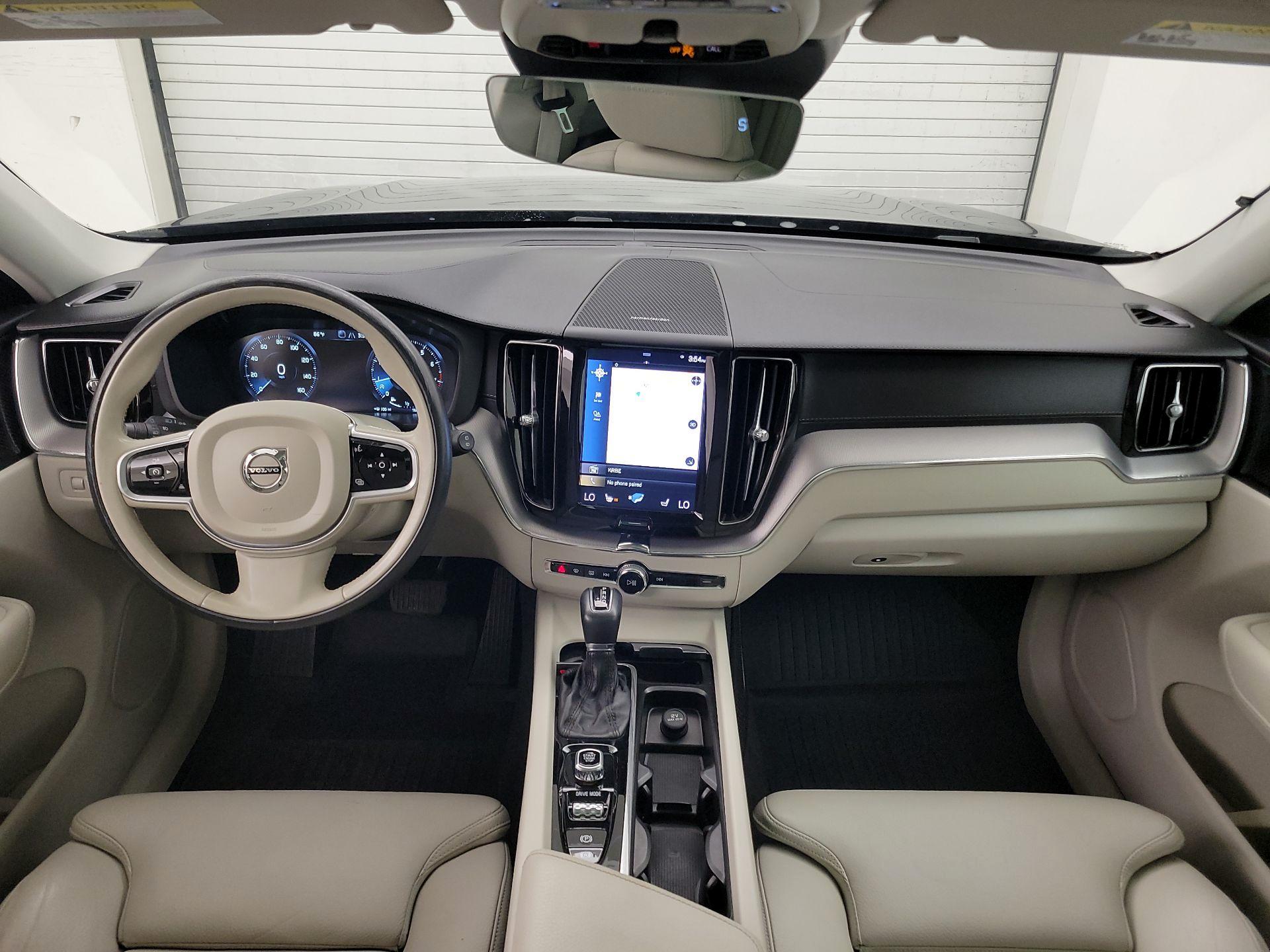 Thumbnail: 2019 Volvo XC60 - 9