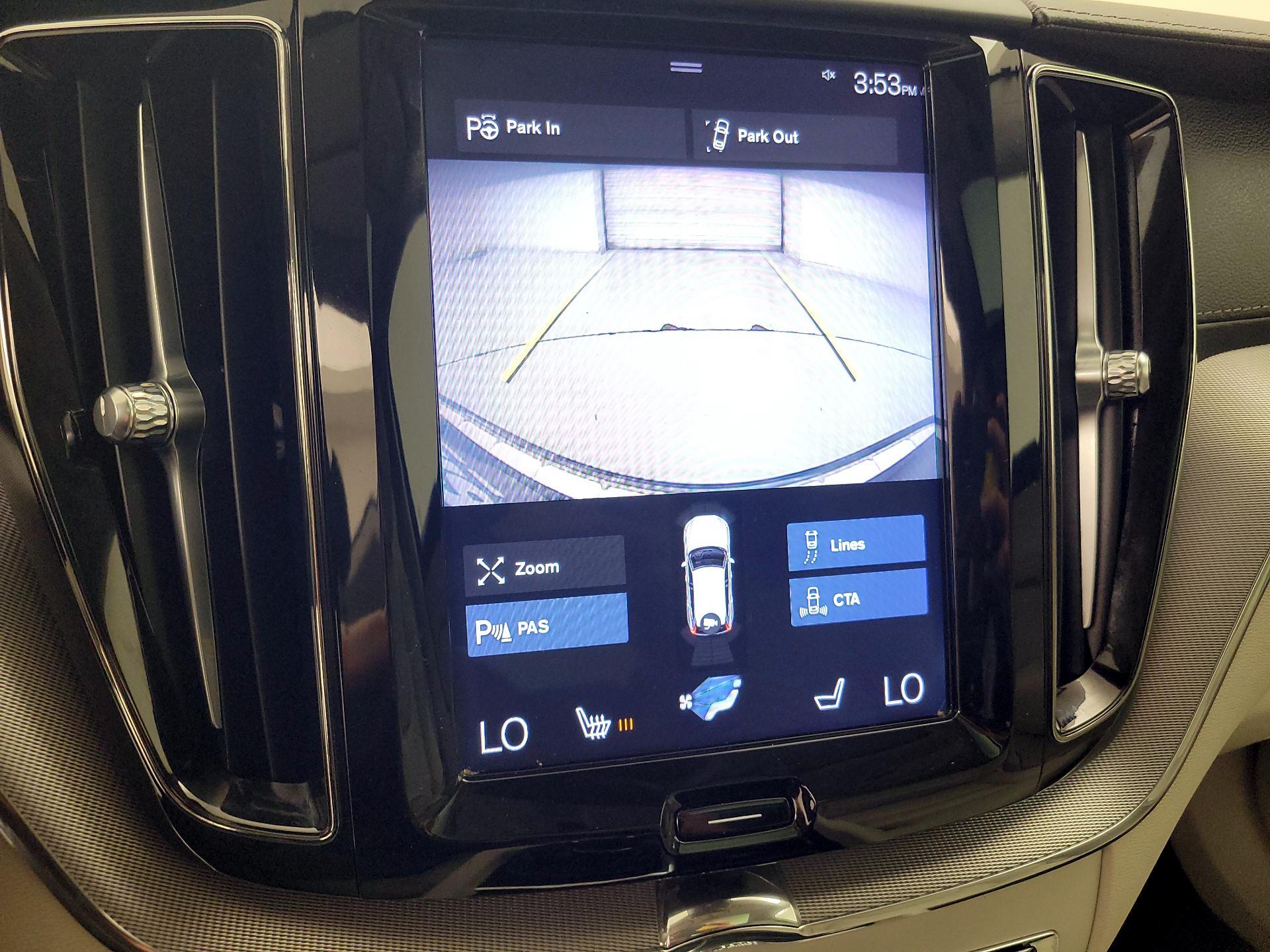 Thumbnail: 2019 Volvo XC60 - 15