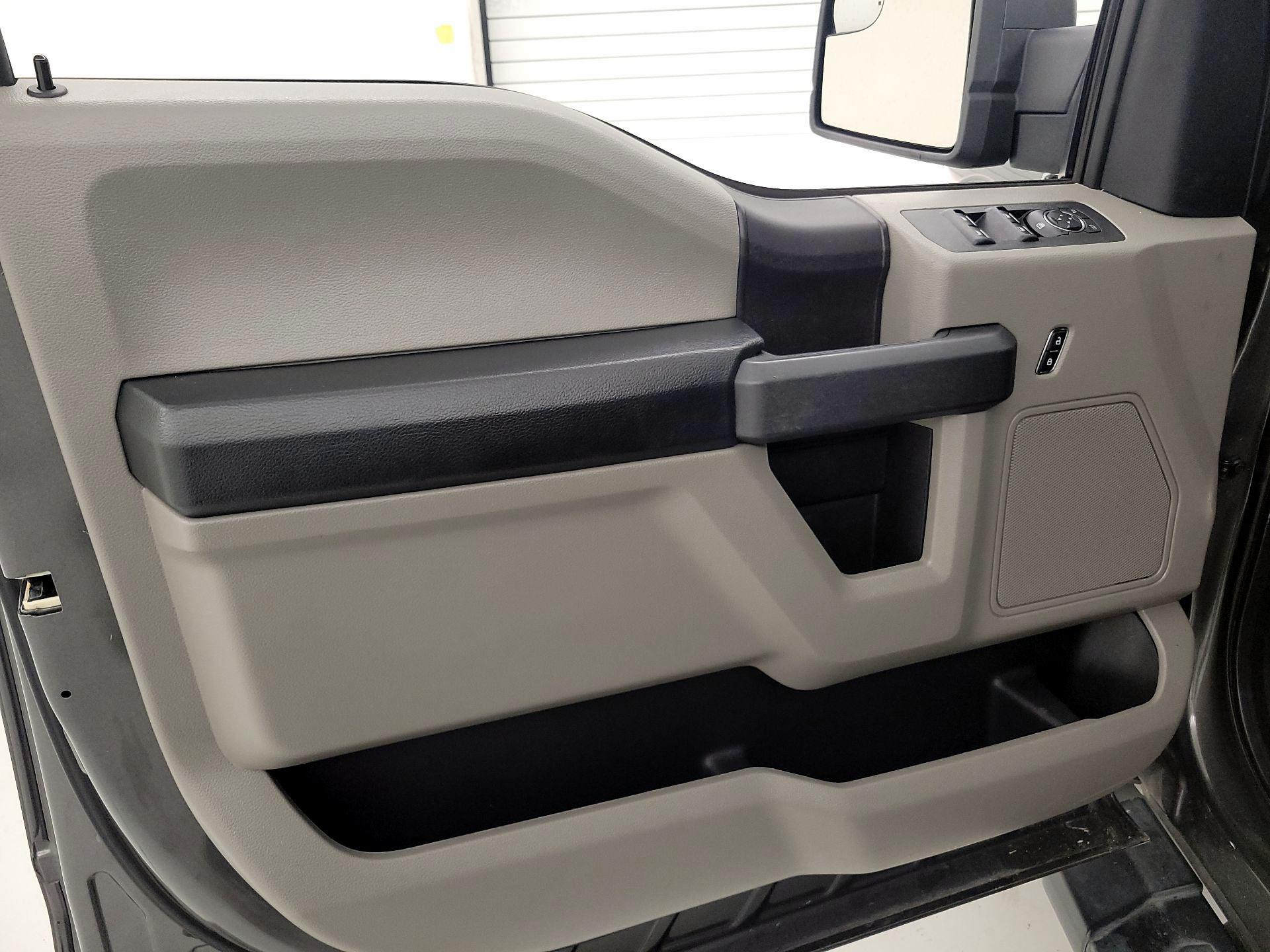 Thumbnail: 2018 Ford F-150 - 12
