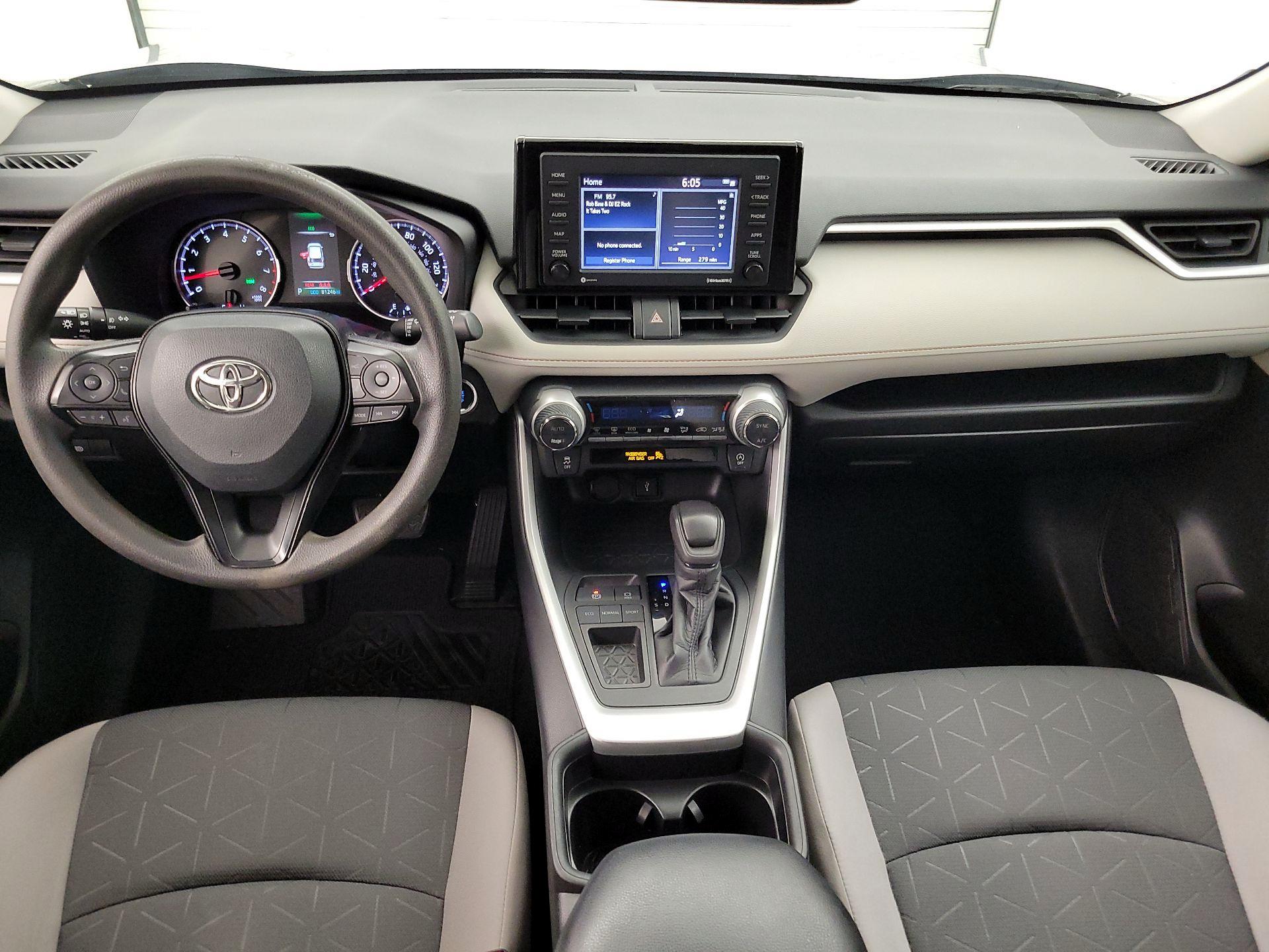 Thumbnail: 2021 Toyota RAV4 - 9