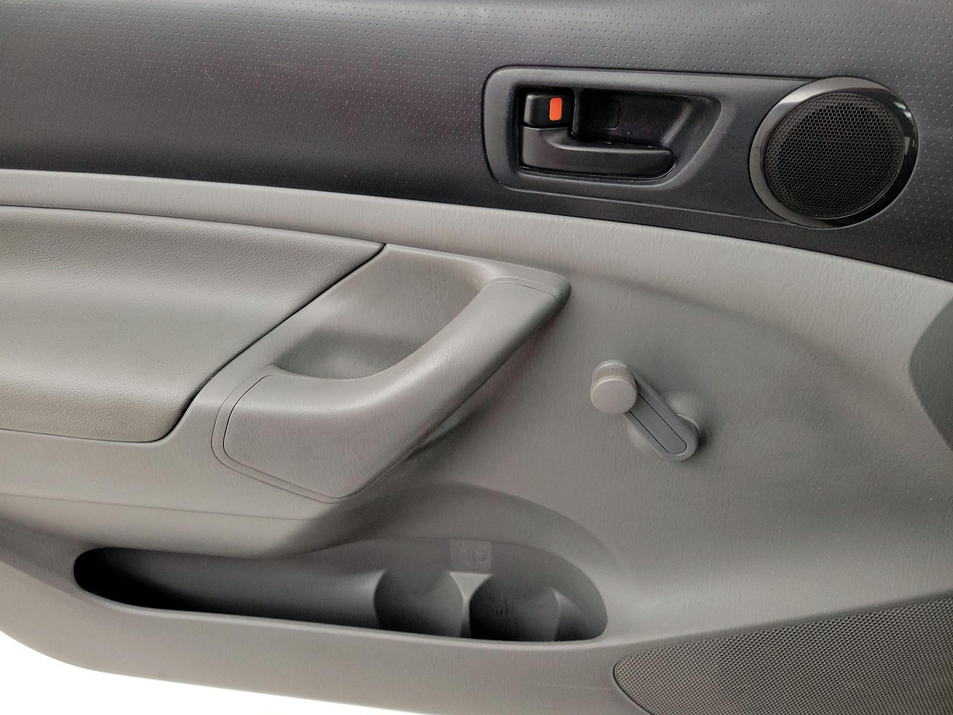 Thumbnail: 2014 Toyota Tacoma - 12