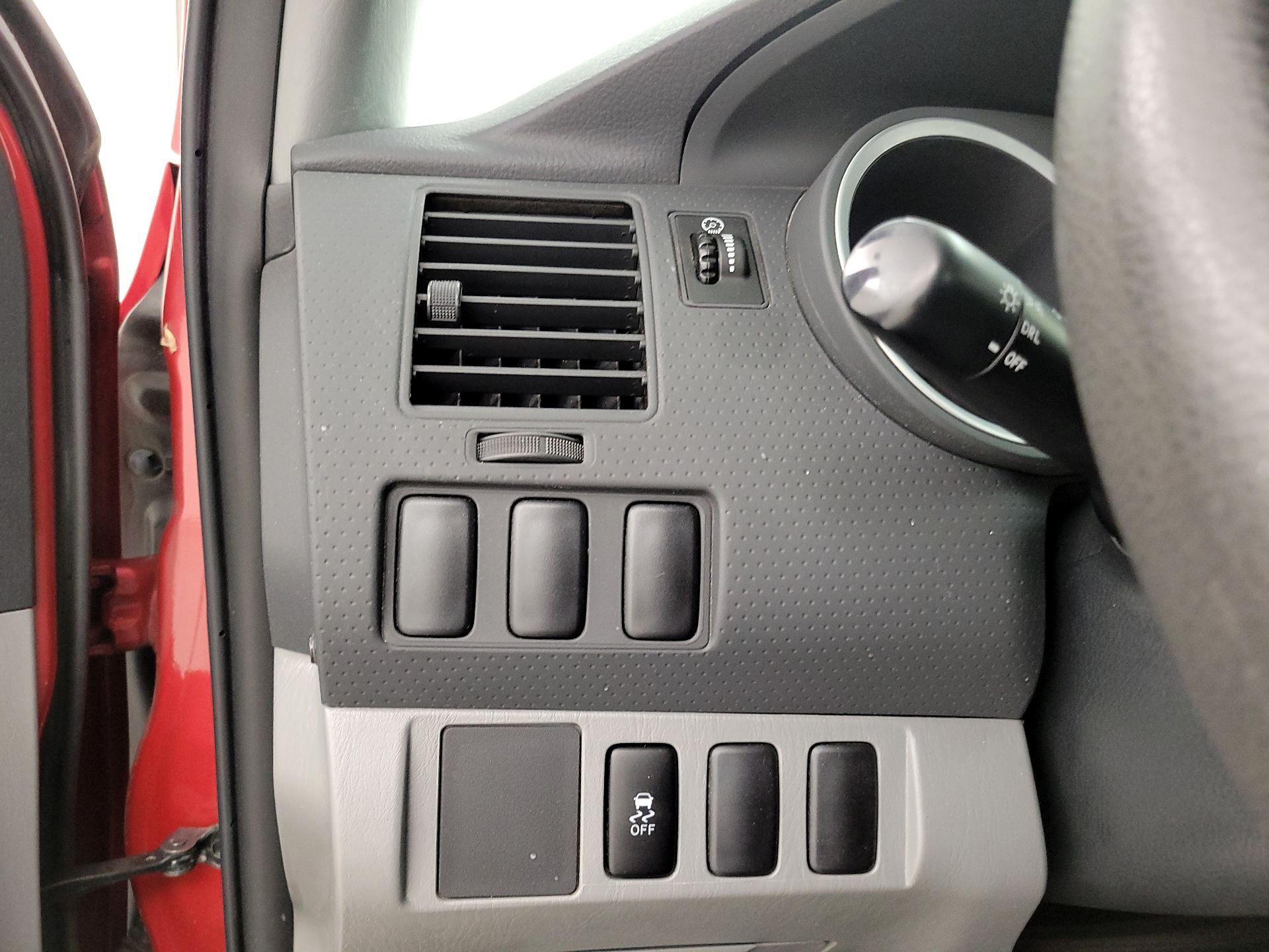 Thumbnail: 2014 Toyota Tacoma - 13