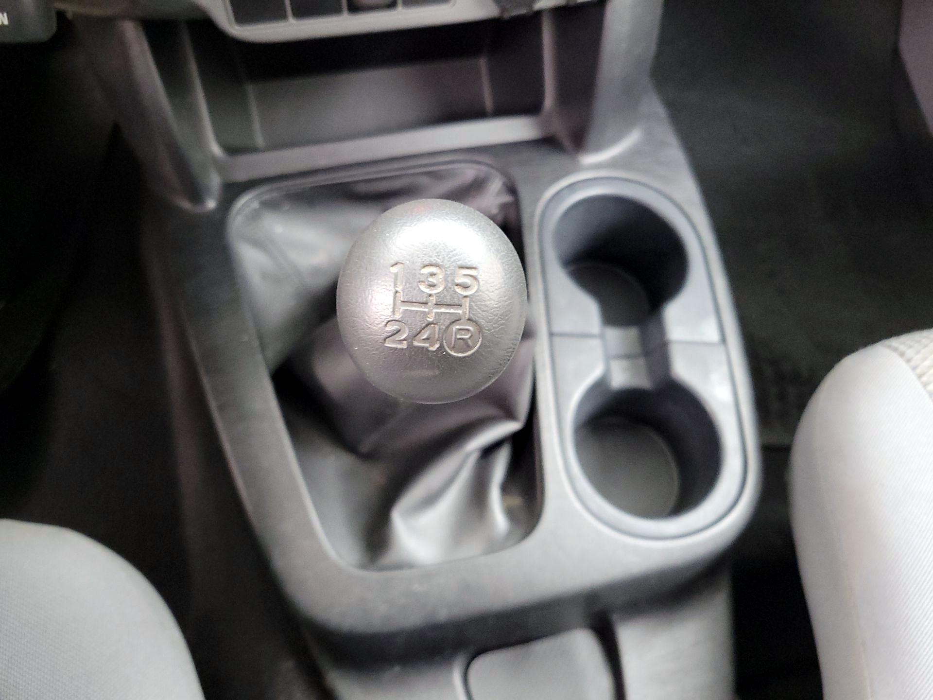 Thumbnail: 2014 Toyota Tacoma - 16